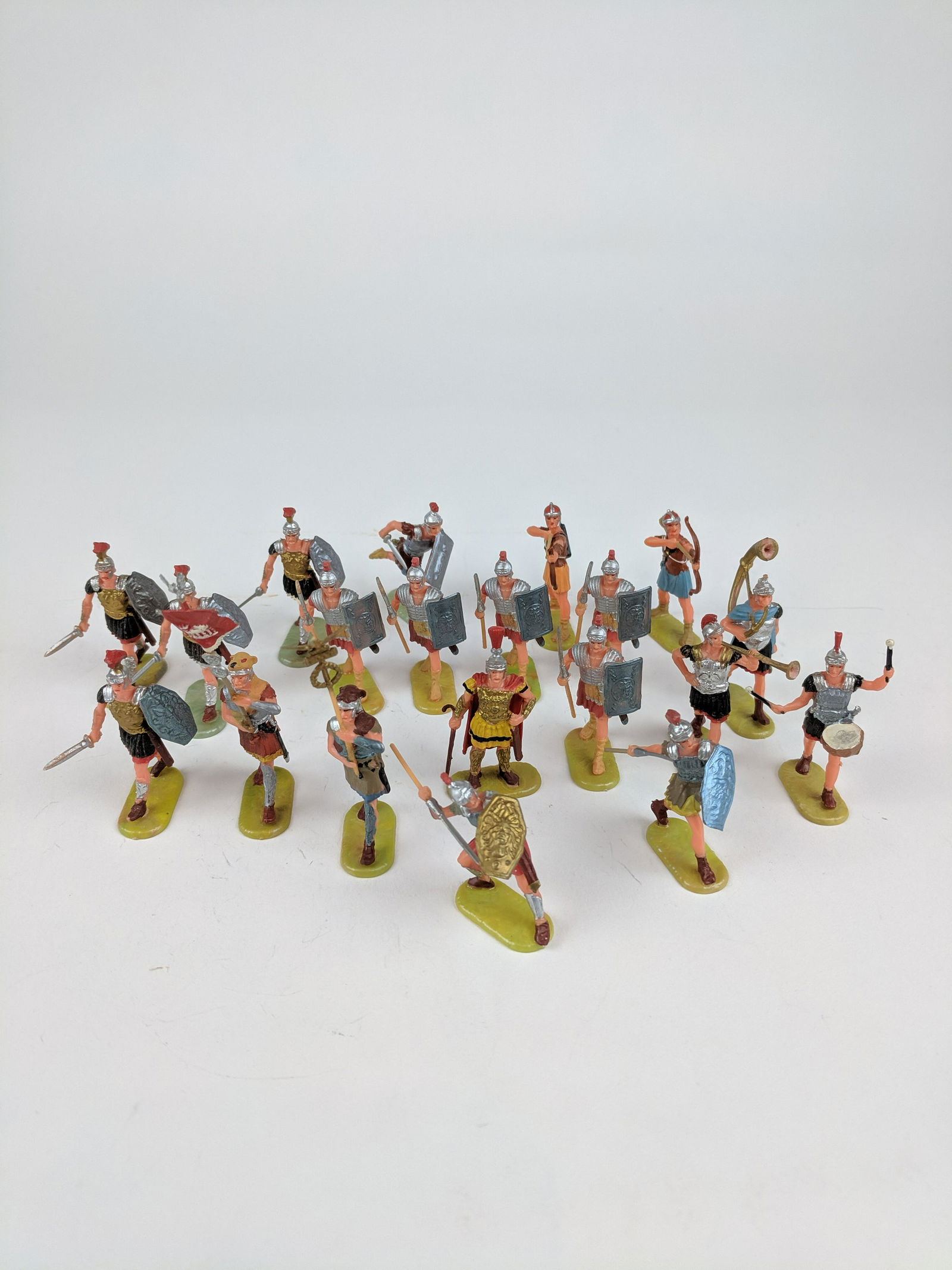 Elastolin Plastic 40mm Romans (1 of 1)