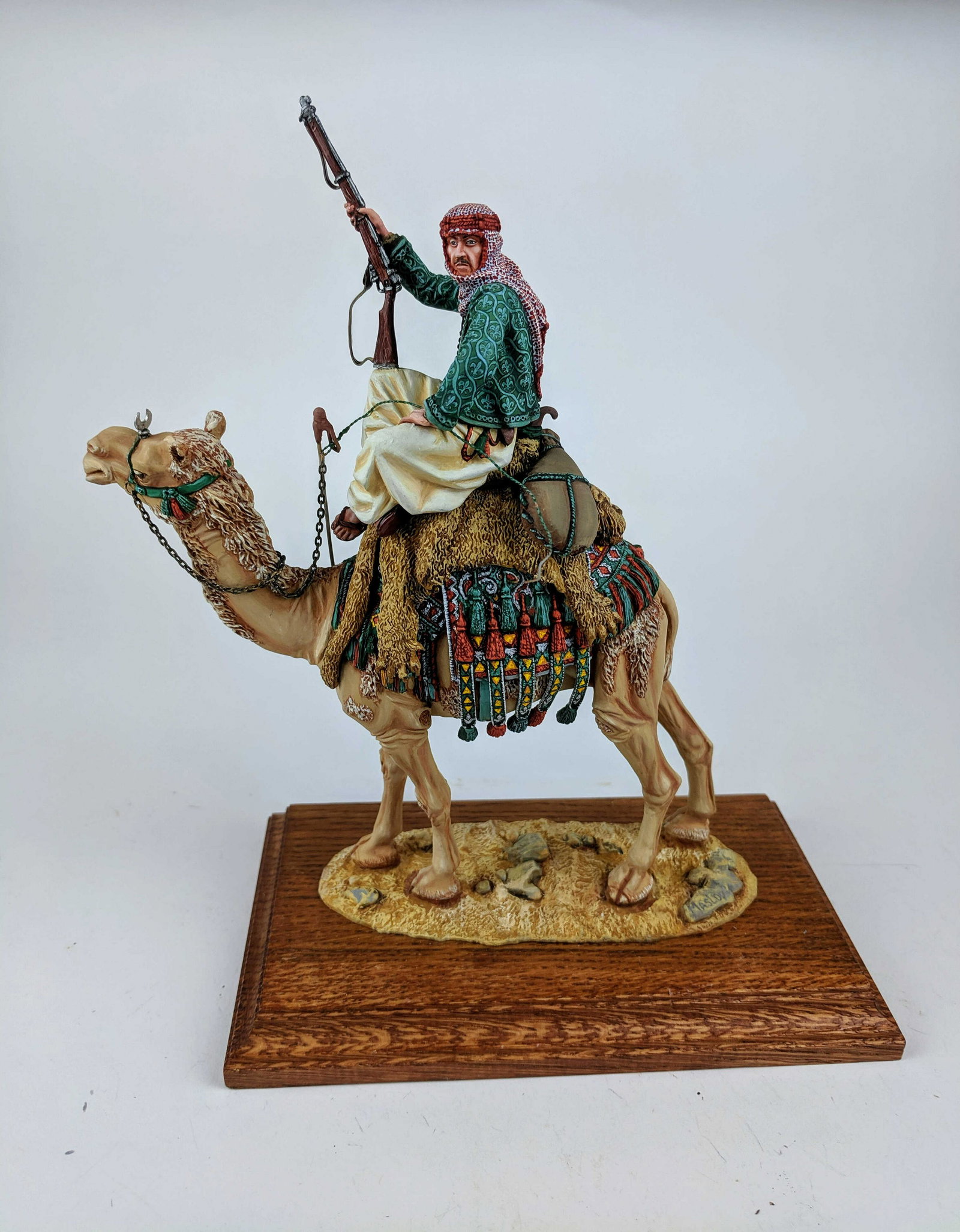 St Petersburg By Shakhova Arab Legion: 1 Piece Condition Excellent No Box 10x10 ***Due to the delicate nature of this lot arrangements must be made for free pick-up in Doylestown, PA or can be delivered with cost to be determined***