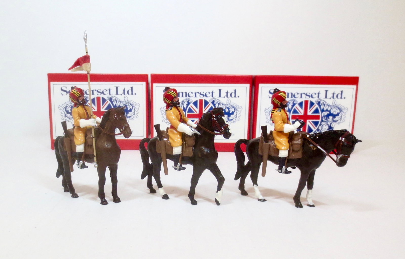 Somerset Bengal Lancer, Officer & Observer: 3 pieces. Near mint condition. Boxes excellent.