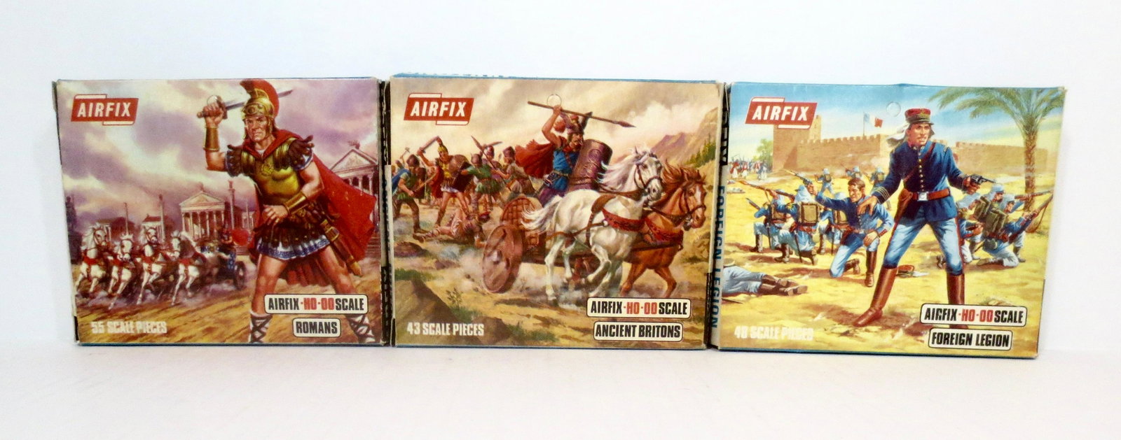 Airfix Plastics Assortment: Ancient Britons, Romans and Foreign Legion. Excellent to very good condition (a few missing pieces in the Ancient Britons set).