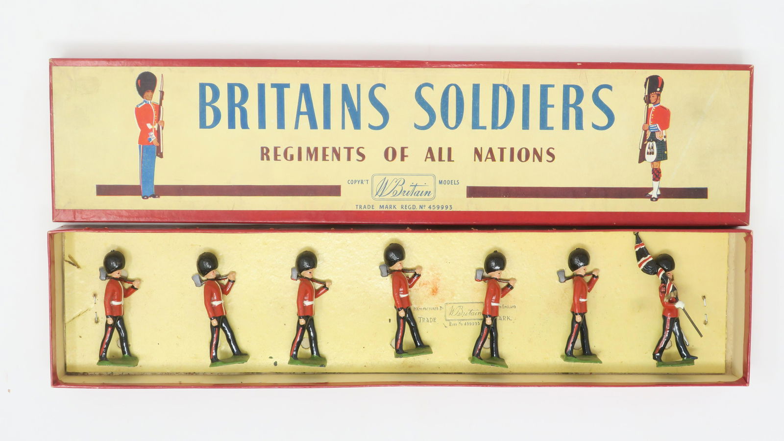 Britain's set #82 Scots Guards Pioneers (1 of 1)