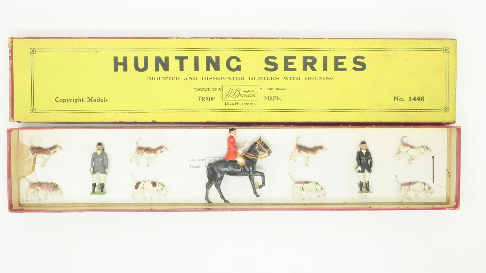 Britain's set #1446 Hunt series in original box (1 of 1)