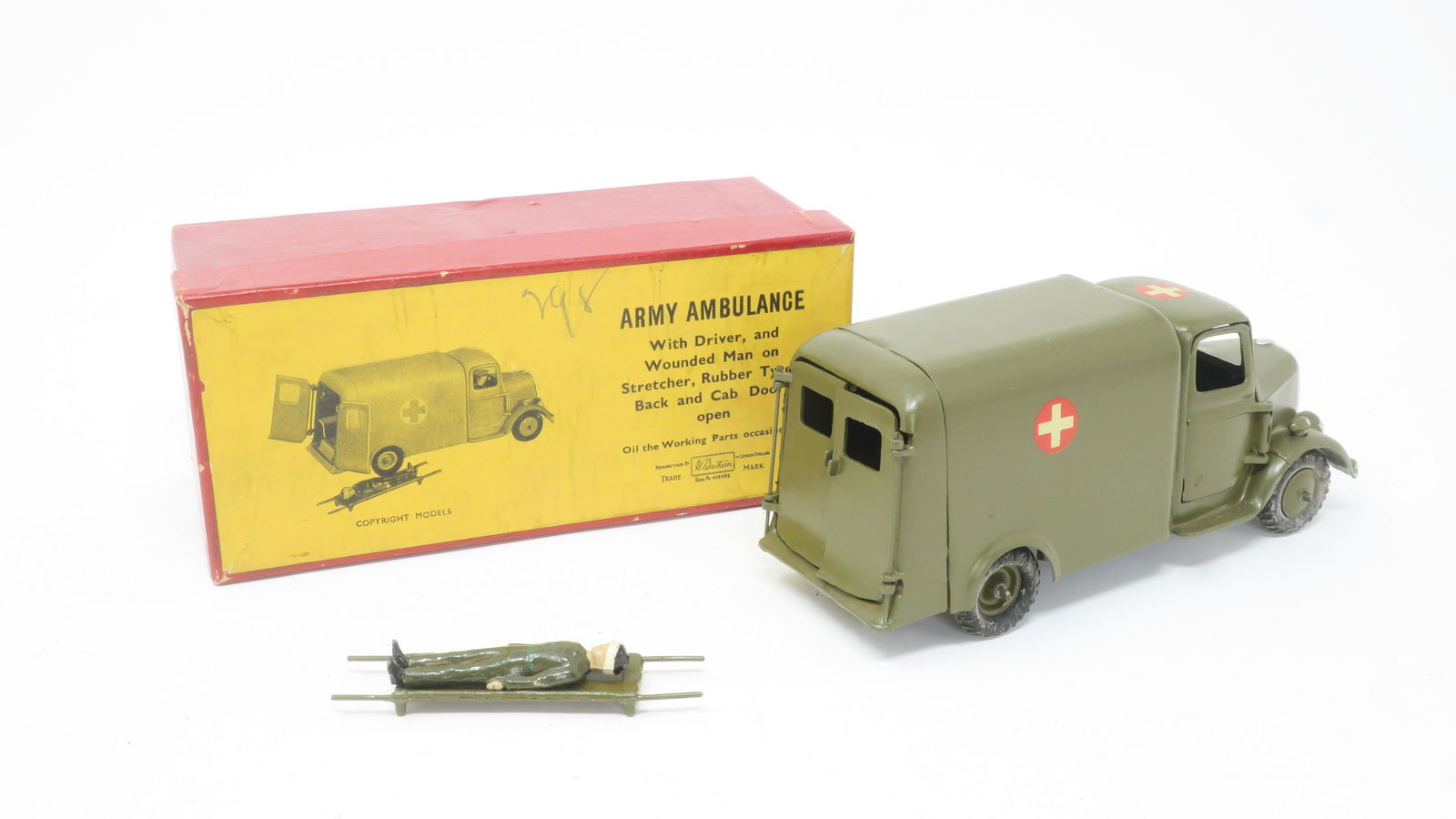 Britain's set #1512 Motor Ambulance (1 of 1)