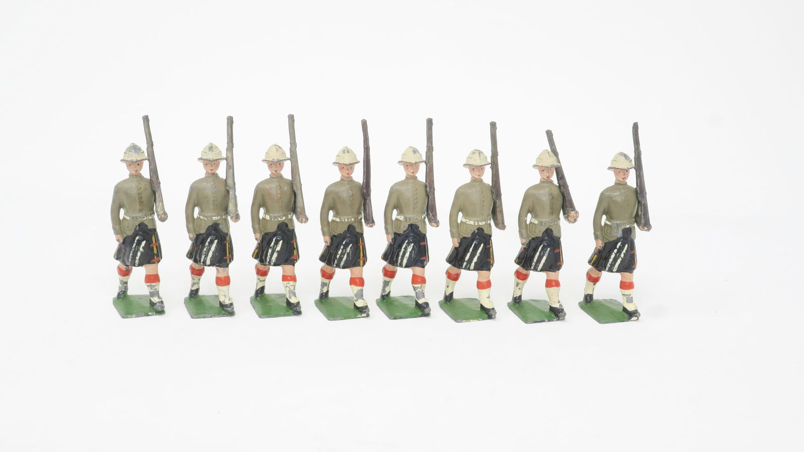 Britain's set #114 Cameron Highlanders (1 of 1)