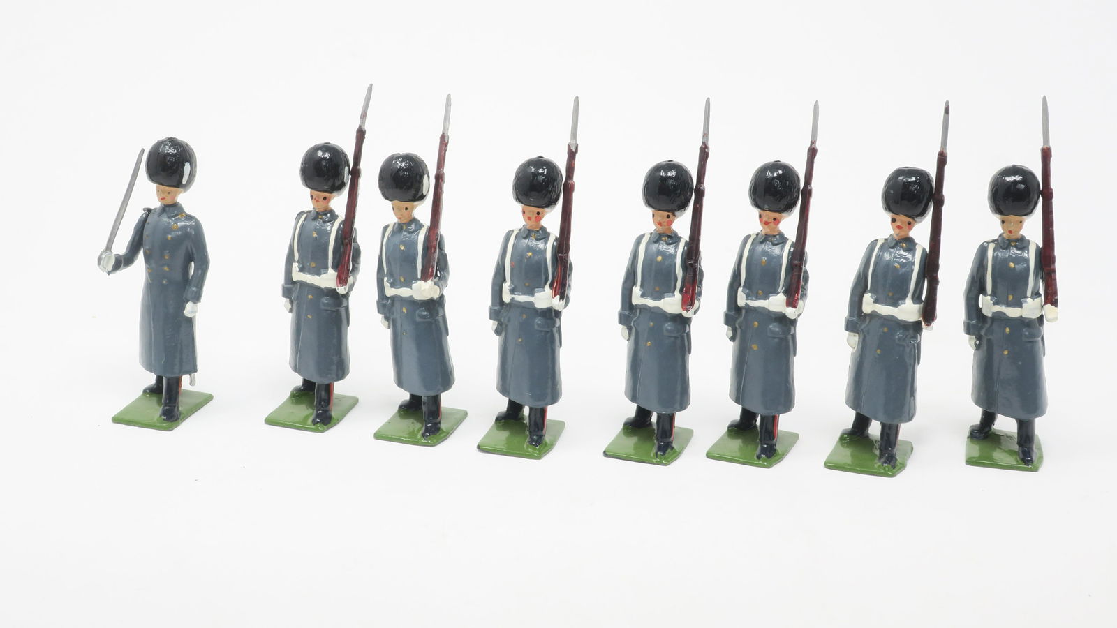 Britain's set #312 Grenadier Guards (1 of 1)