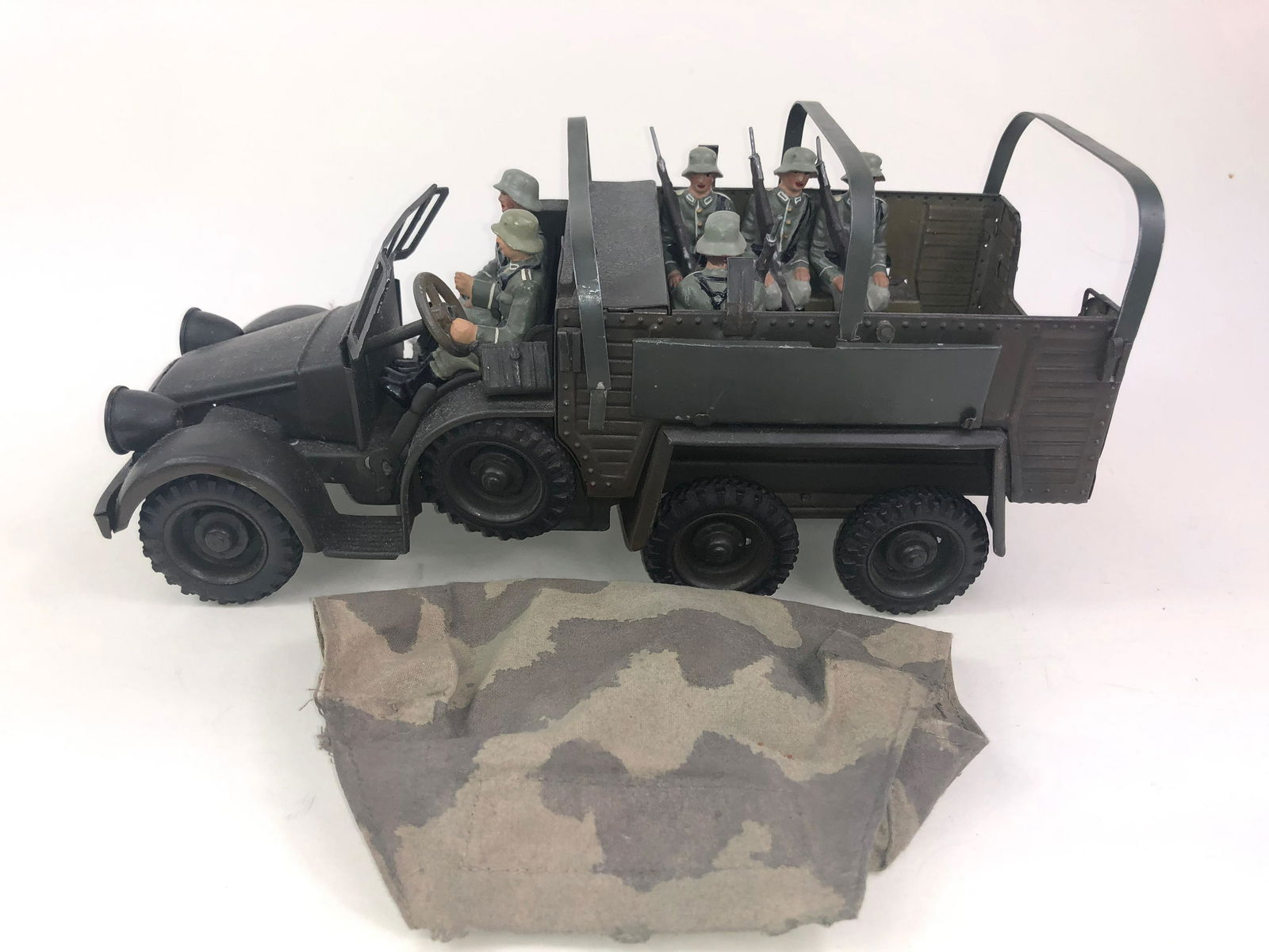 Lineol German Truck with Canopy (1 of 1)