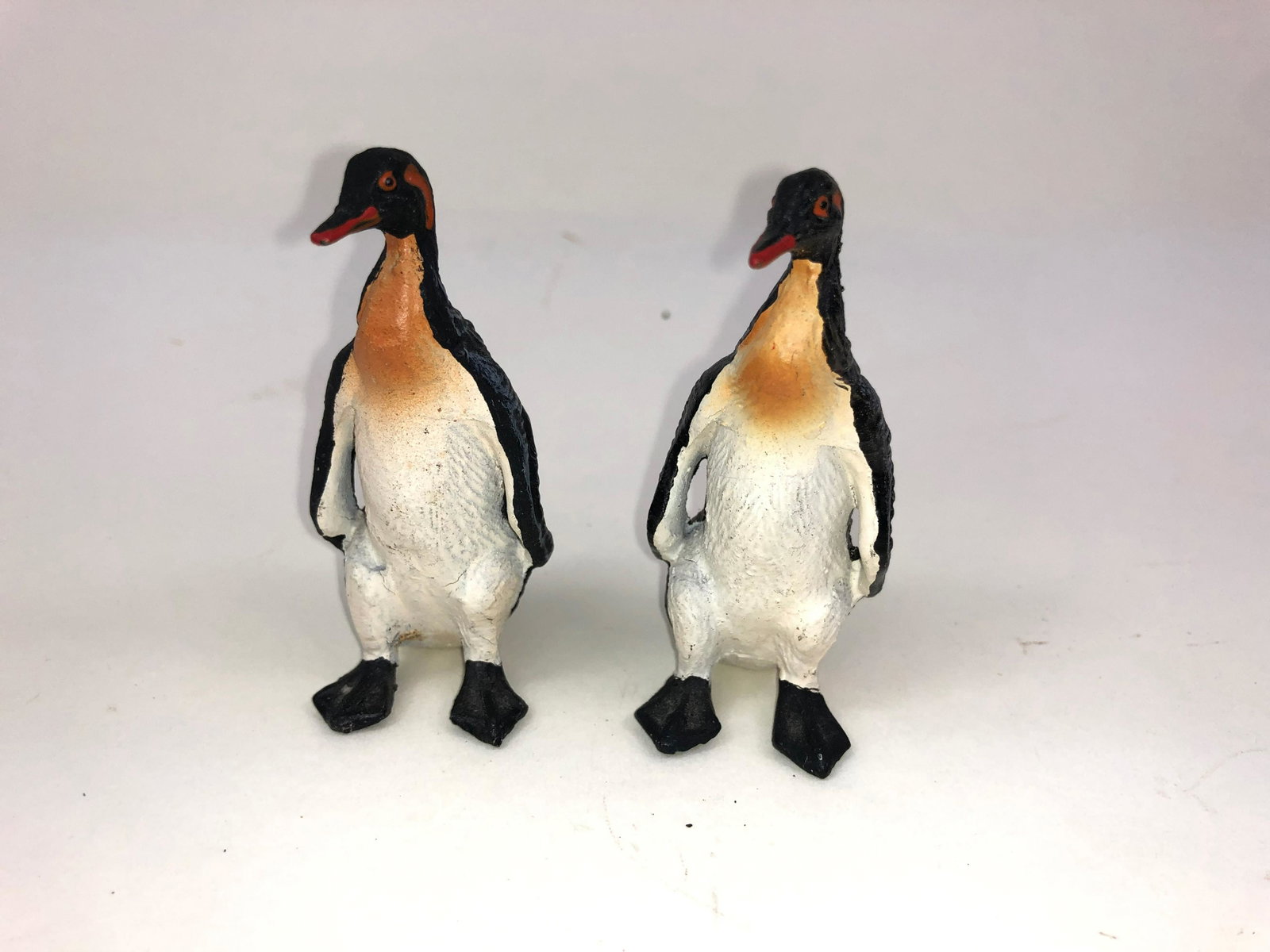 Lineol Composition Penguins: Two pieces in excellent to near mint condition.