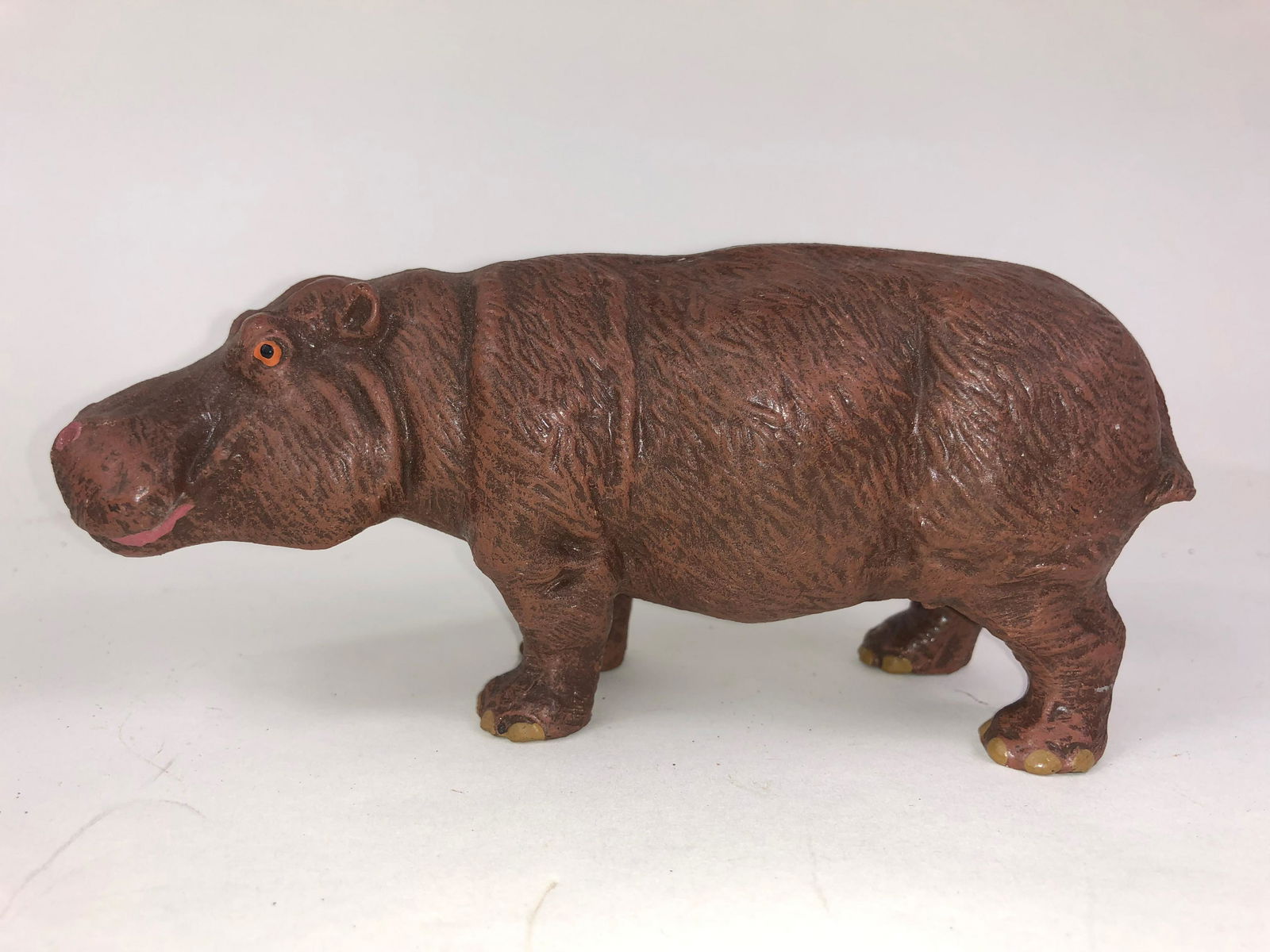 Lineol Composition Hippopotamus (1 of 1)