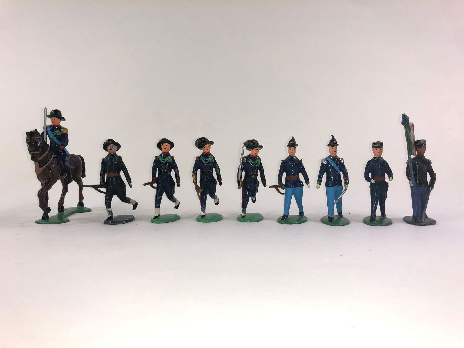 ISA Italian Bersaglieri and Alpine Troopers (1 of 1)