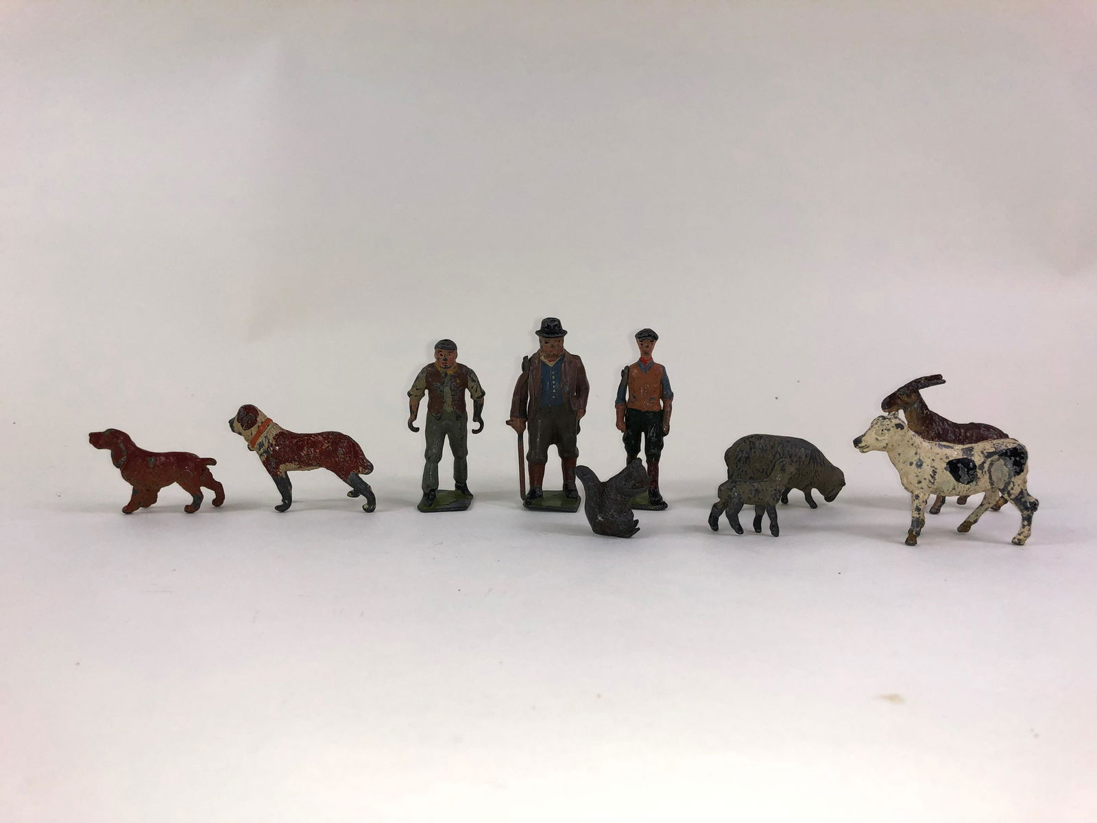 Britains and Others Civilian Assortment (1 of 1)