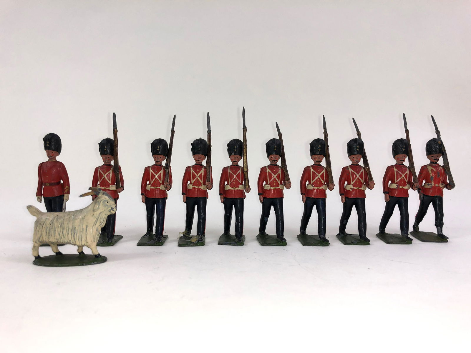 Britains Royal Welch Fusiliers from Set #74 (1 of 1)