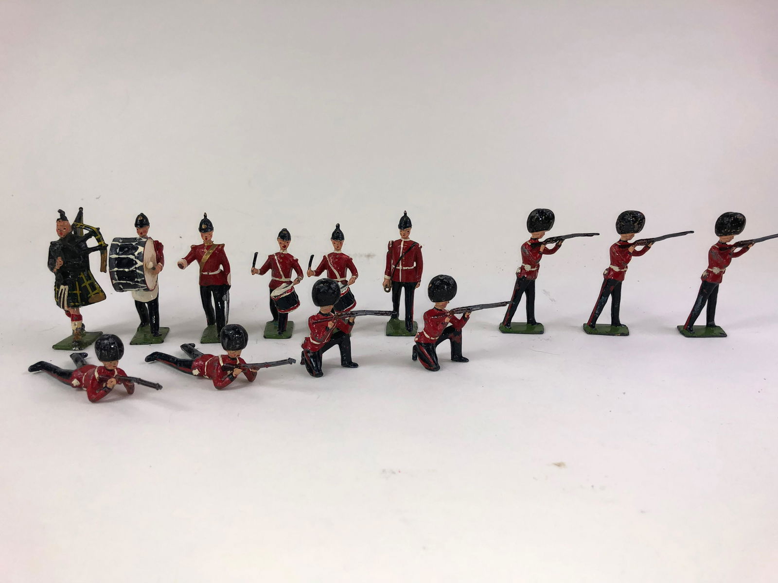 Britains Line Infantry Drum and Bugle (1 of 1)