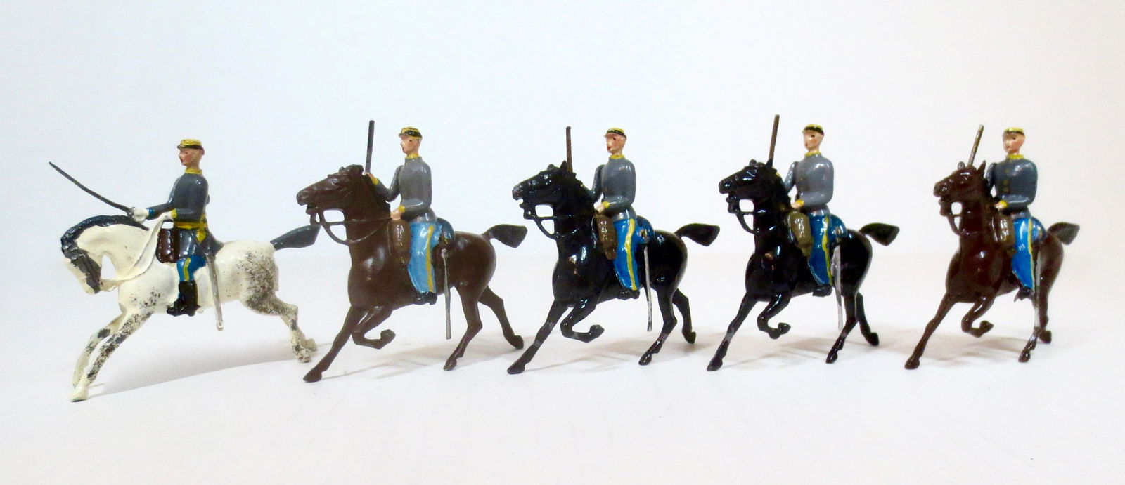 Britains #2055 ACW Confederate Cavalry (1 of 1)