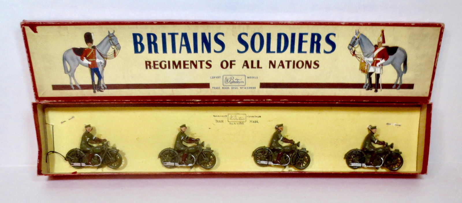 Britains #1791 Royal Corp's Signal Riders (1 of 1)