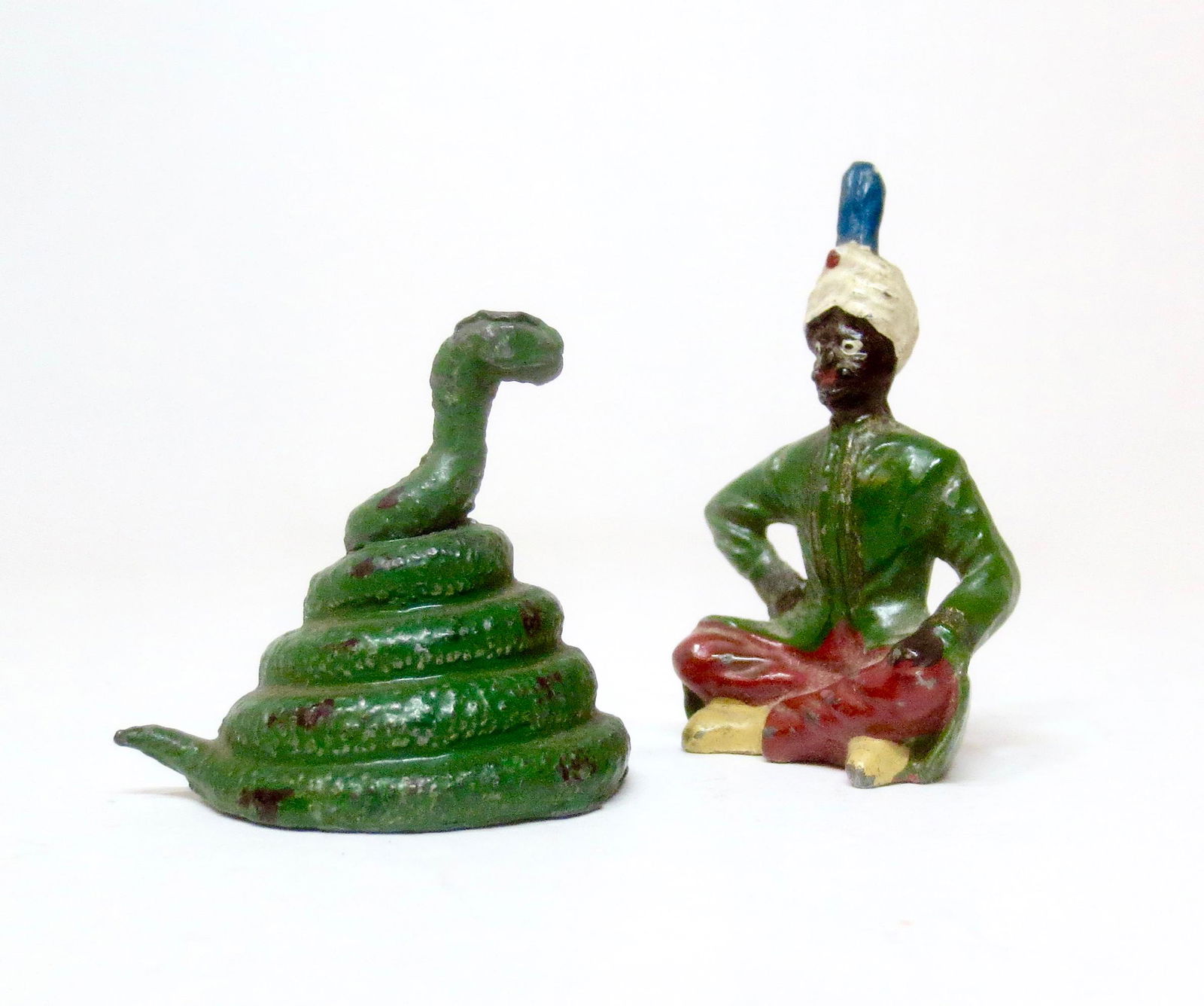 Timpo and Britains Rajah & Cobra: 2 pieces. Excellent condition. Unboxed.