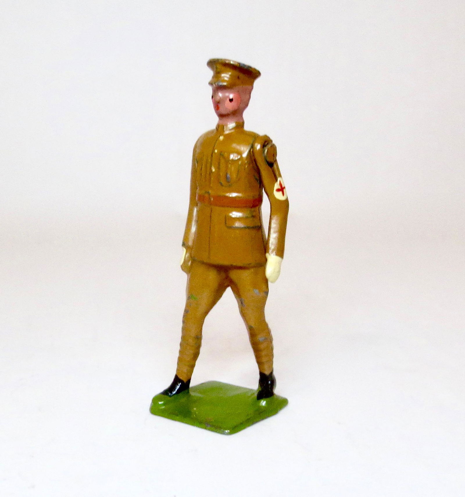 Britains VERY RARE uncatalogued 1938 Medic (1 of 1)