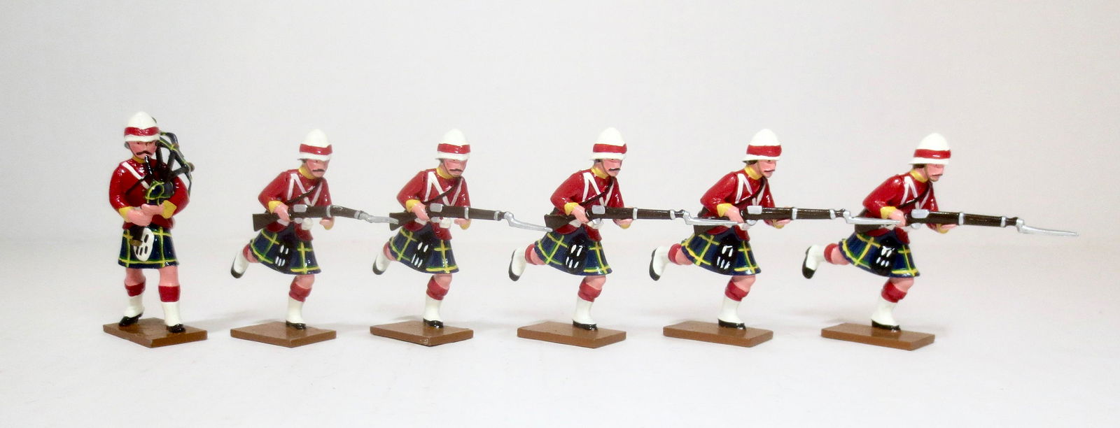 Trophy Gordon Highlanders Charging (1 of 1)