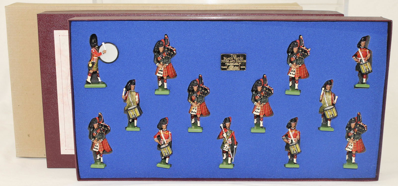 Britains 1st Battalion Black Watch Pipes Drums (1 of 1)