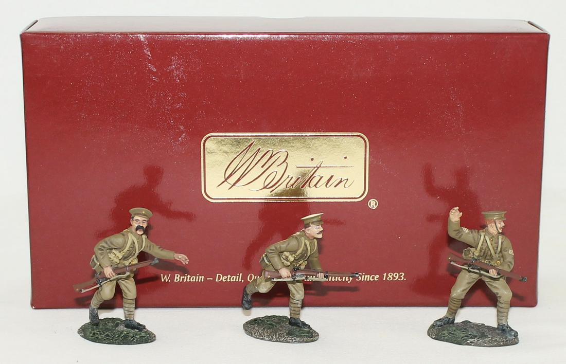 Britains 1st Royal Fusiliers Advancing (1 of 1)