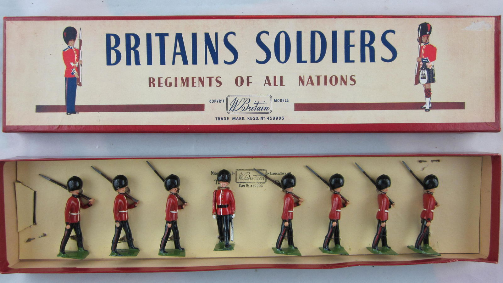 Britains Set #1634 Canadian Foot Guards. (1 of 1)