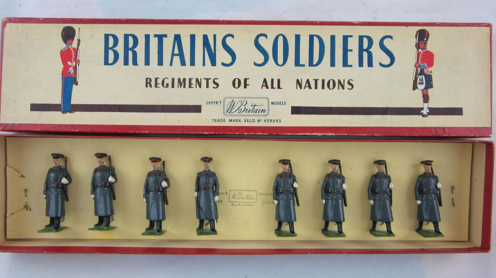 Britains Set #2027 Red Army Guards Infantry. (1 of 1)