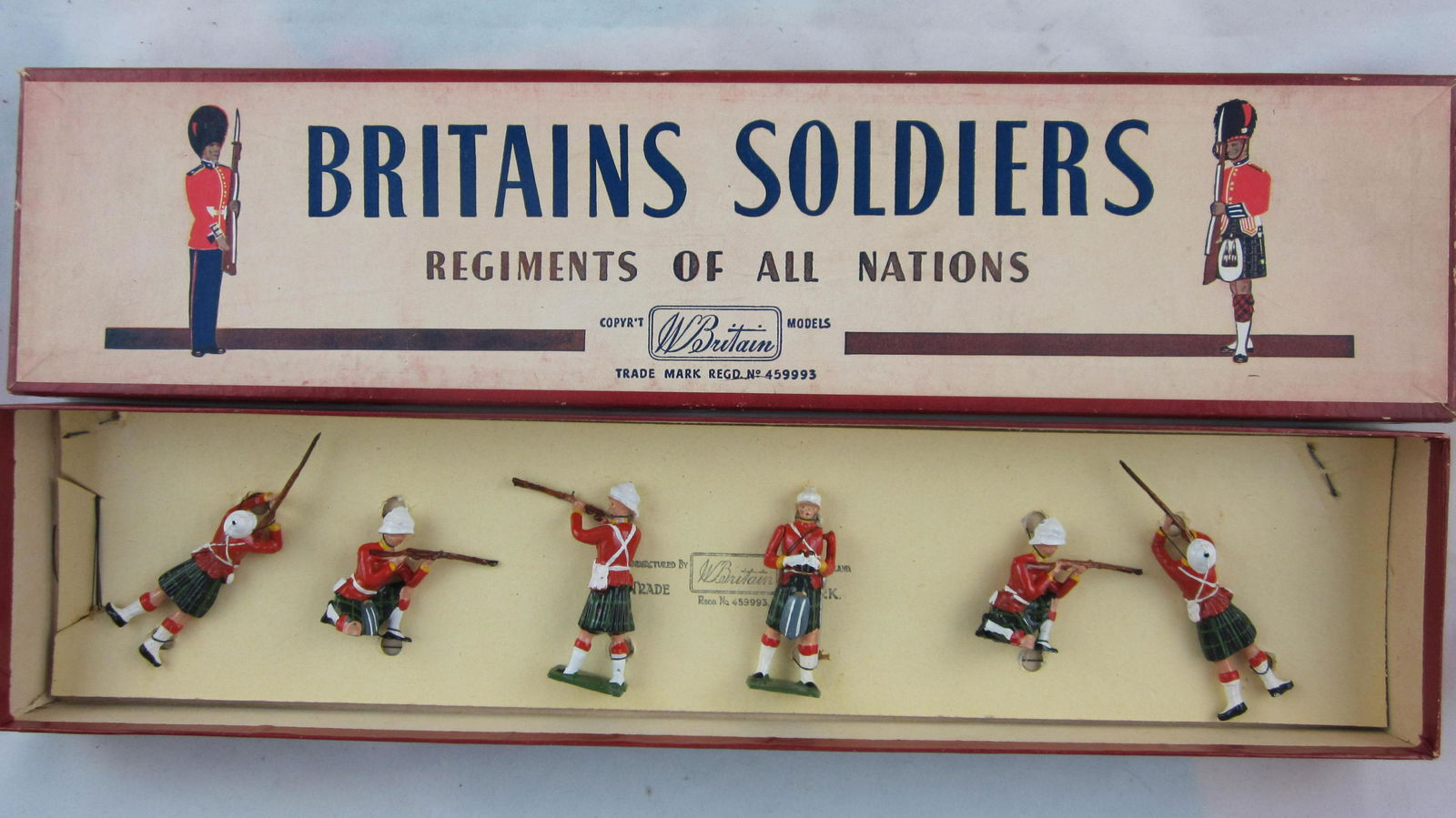 Britains #2063 Argyll & Sutherland Highlanders. (1 of 1)