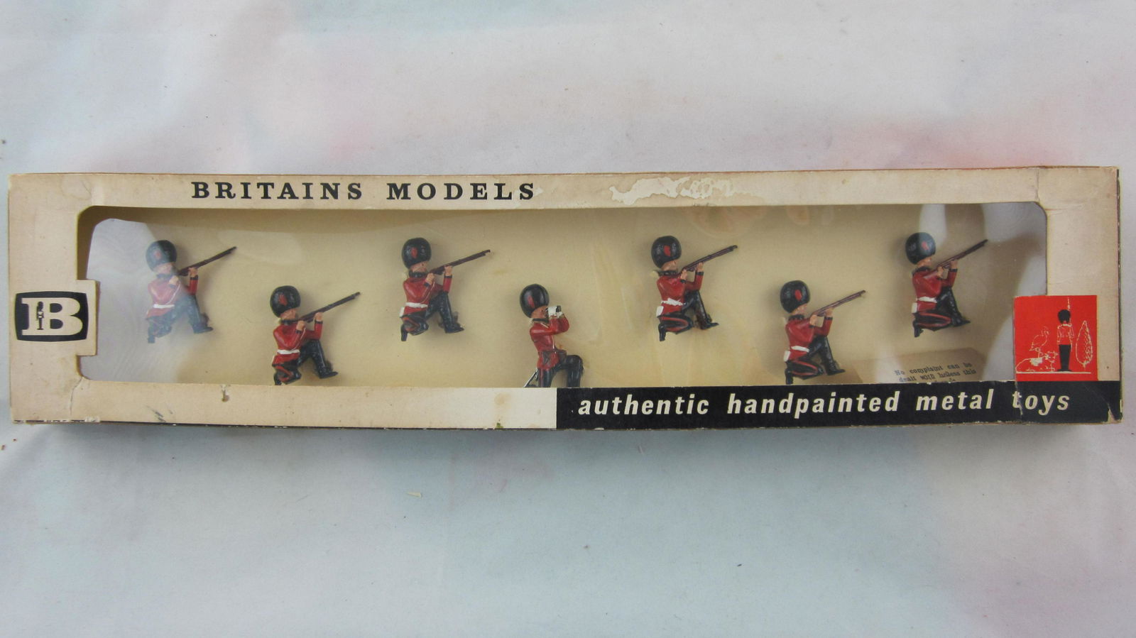 Britains Set #9123 Coldstream Guards. (1 of 1)