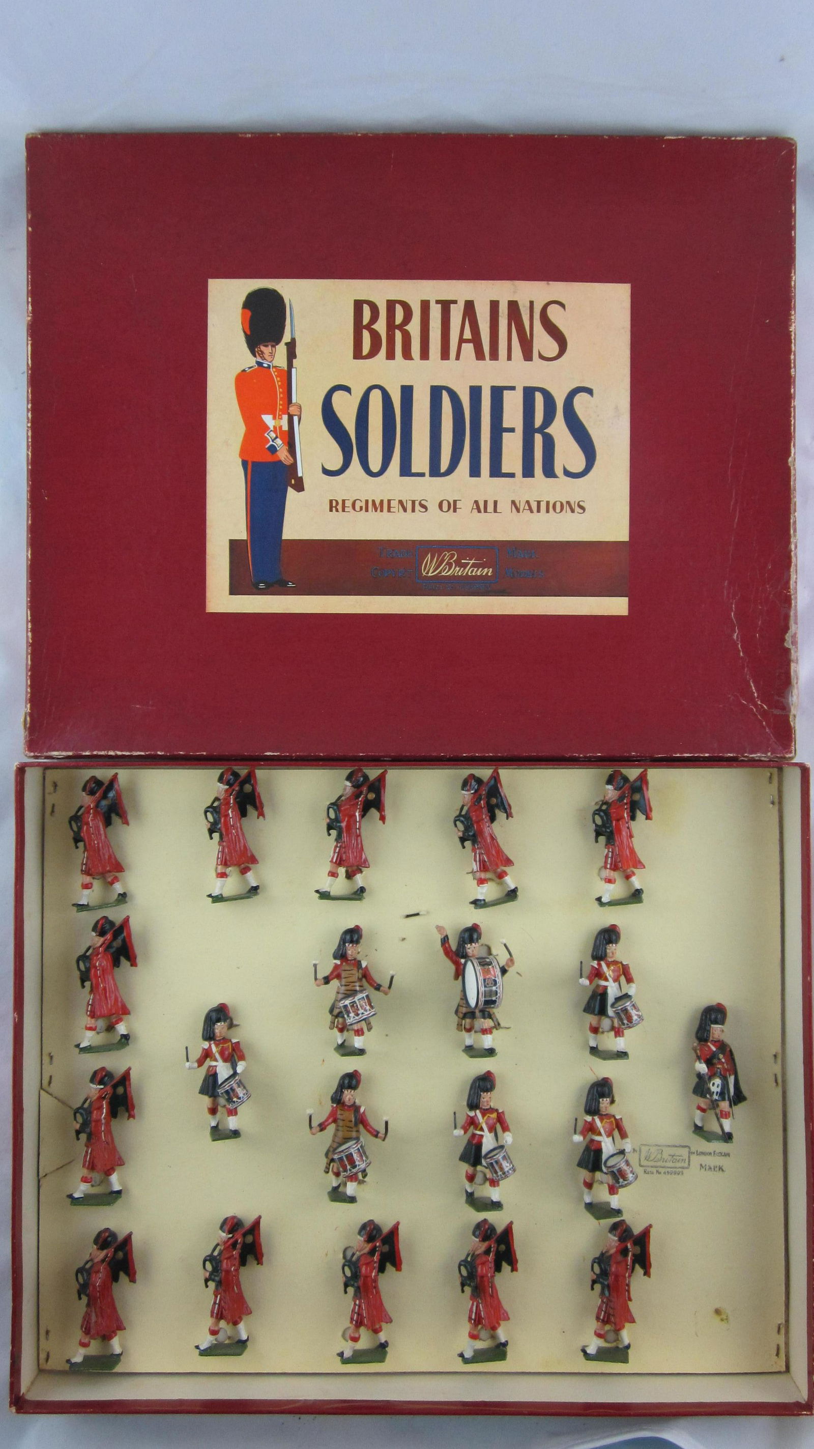 Britains Set #2109 Band Of The Black Watch. (1 of 1)