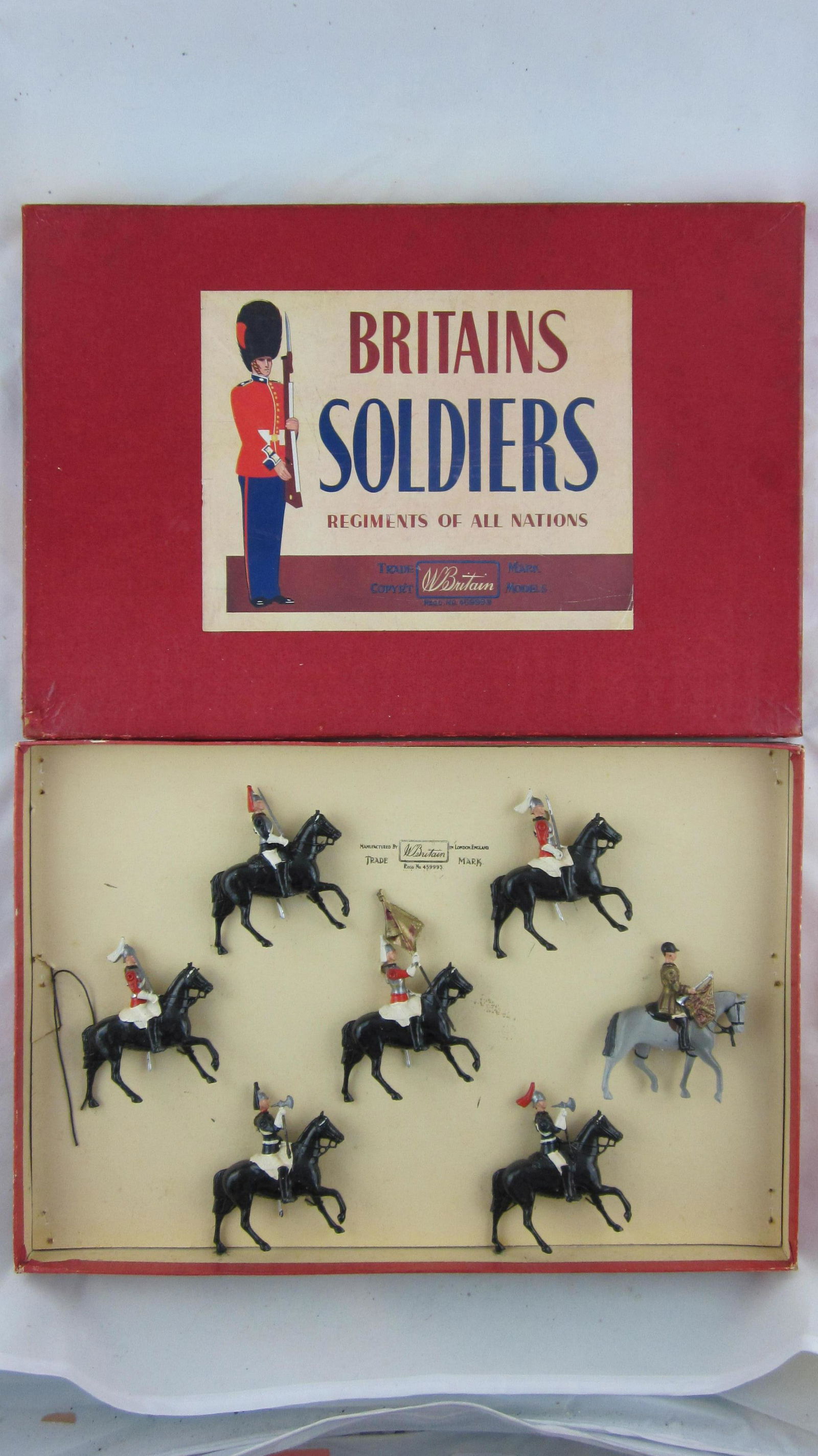 Britains Set #2067 Sovereign's Standard. (1 of 1)
