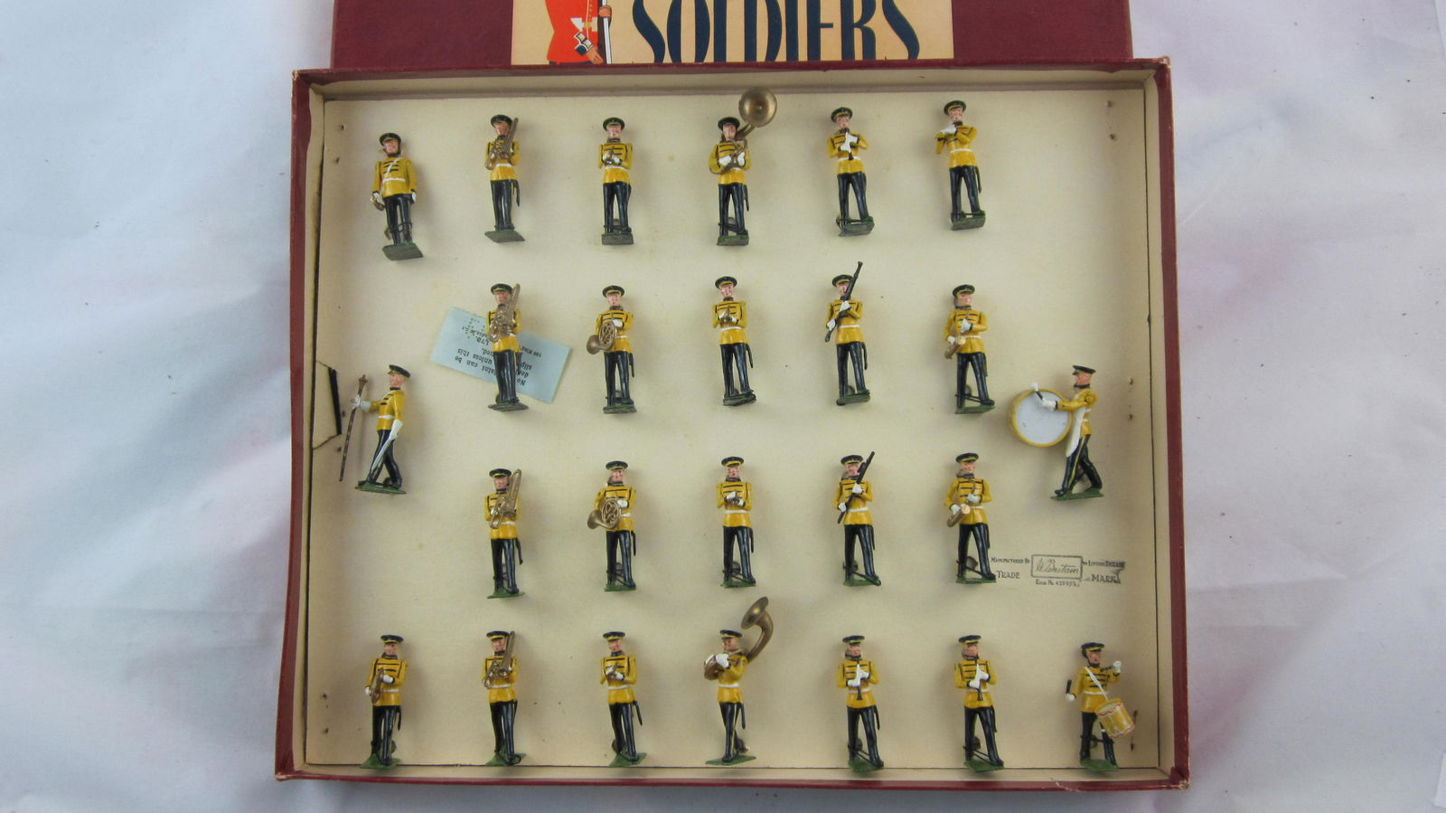 Britains Set #2110 U.S. Army Yellow Band. (1 of 1)