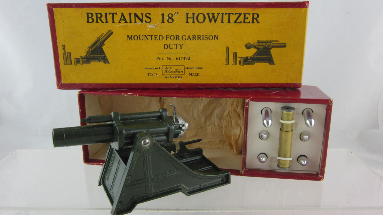 Britains Set #2106, 18" Garrison Howitzer. (1 of 1)
