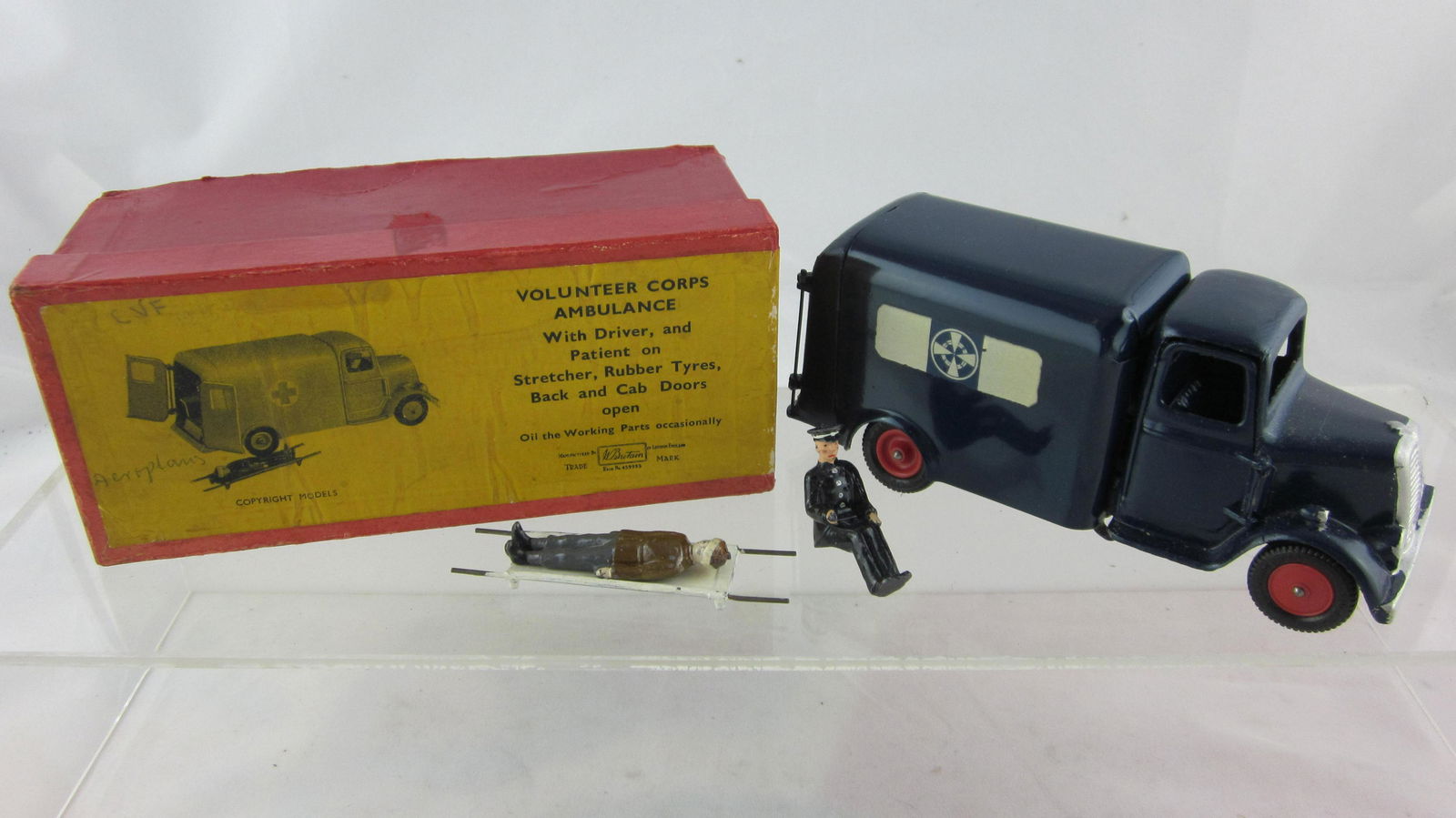 Britains Set #1513 Volunteer Corp Ambulance. (1 of 1)