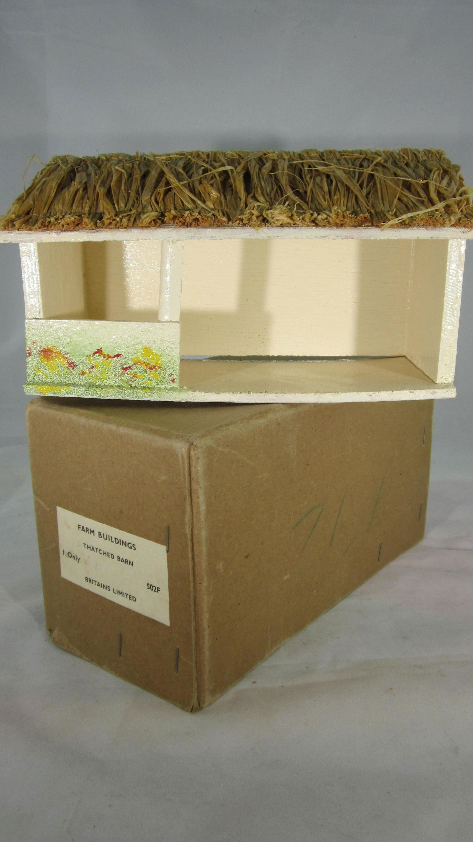 Britains Set #502F Farm Series Thatched Barn. (1 of 1)