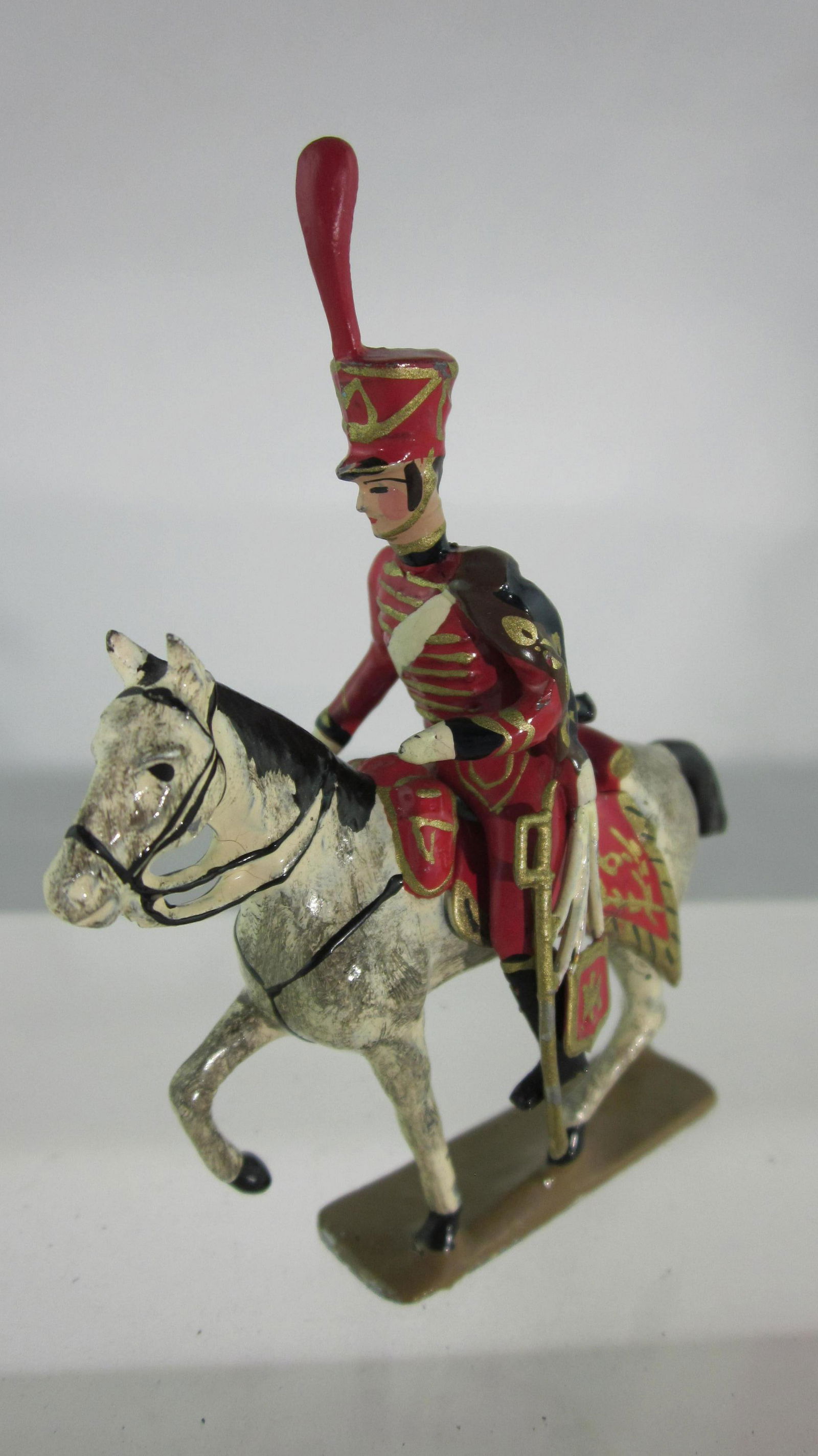 Mignot Napoleonic French 6th Hussar Officer. (1 of 1)