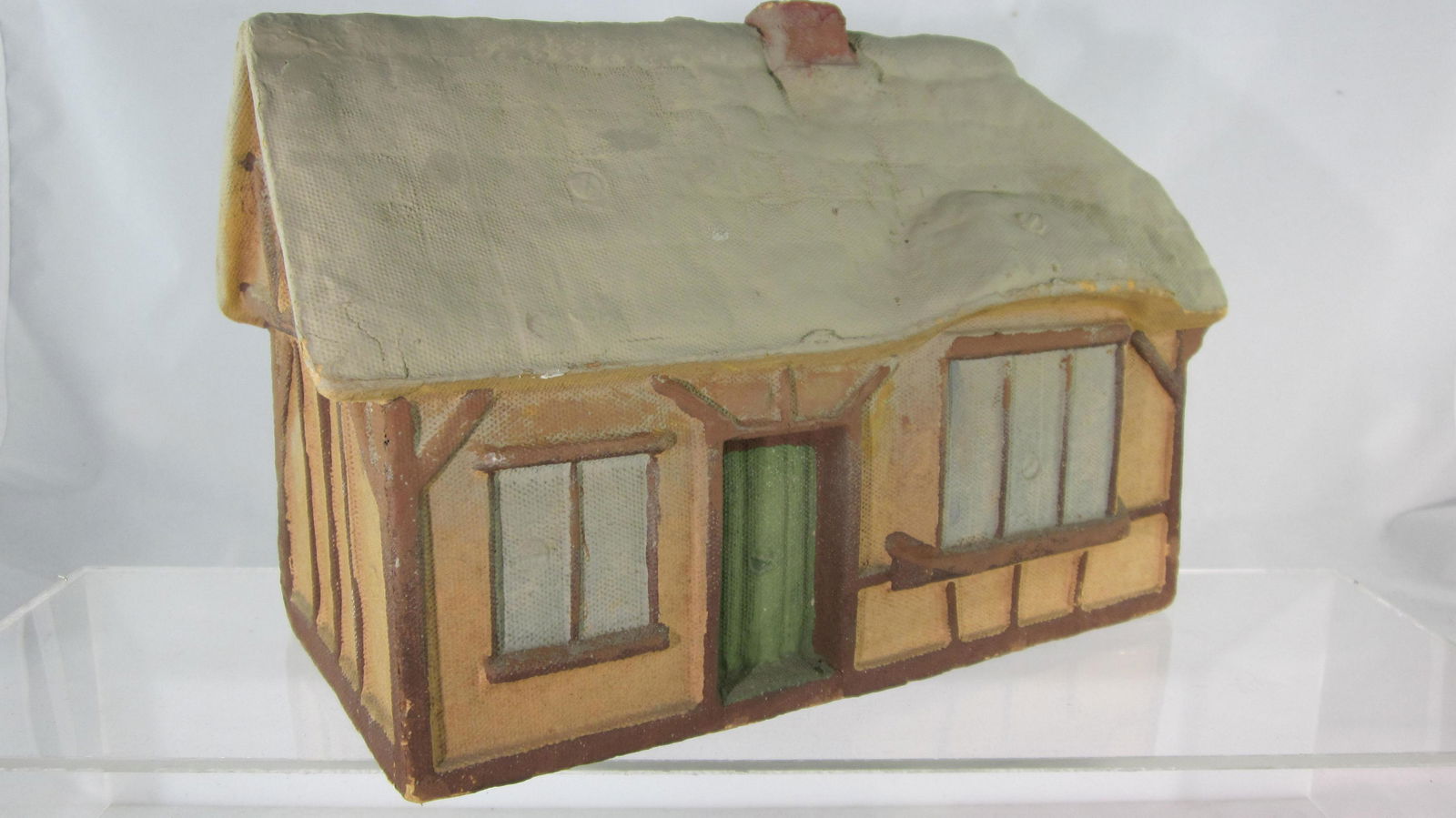 Britains Set #44F Country Cottage. (1 of 2)