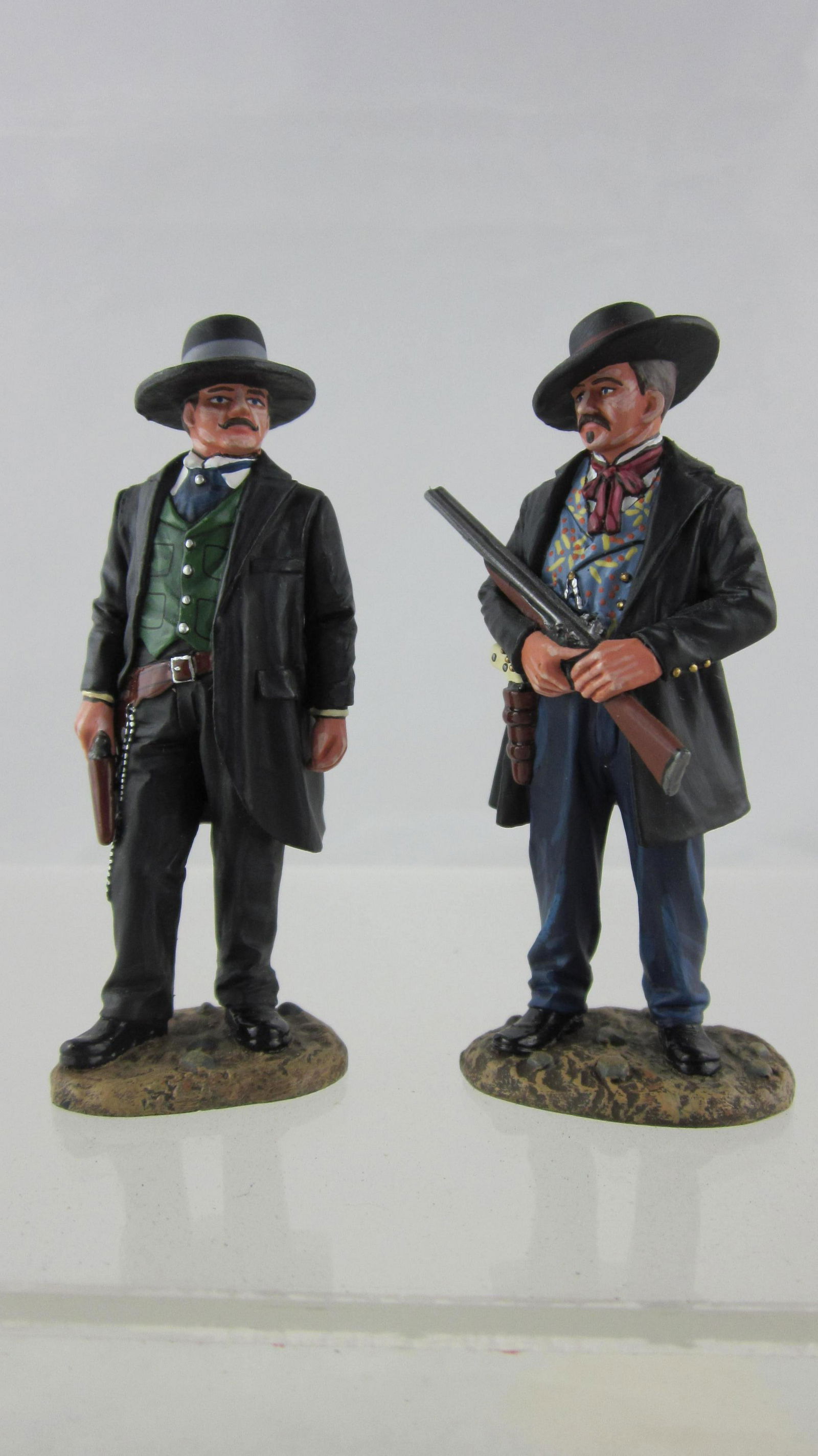 King & Country Wyatt Earp & Doc Holliday. (1 of 1)