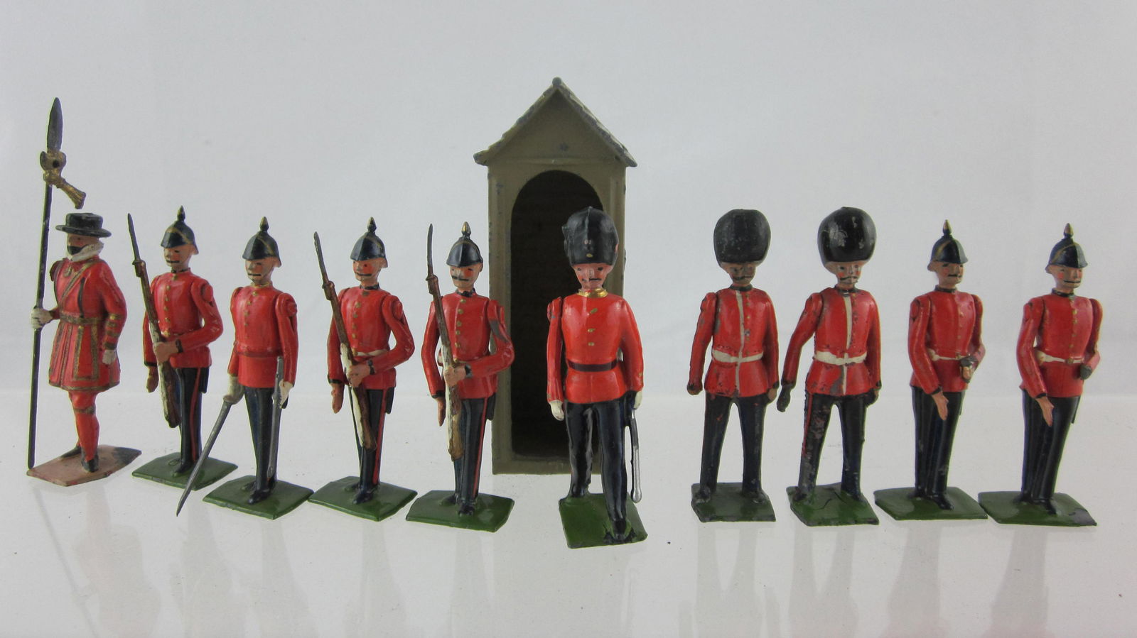 Britains Redcoated Infantry Assortment. (1 of 1)