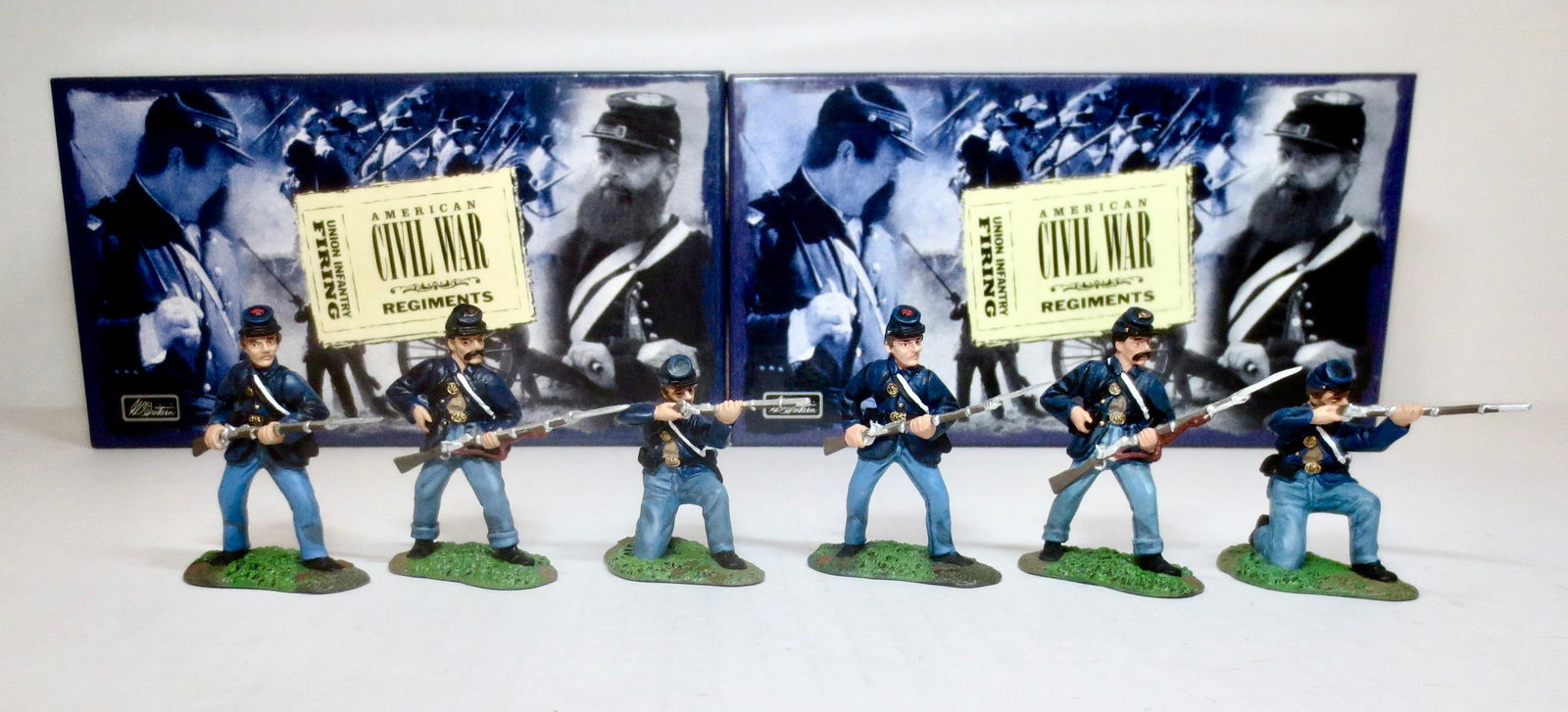 Britains #17015 Union Infantry Firing (1 of 1)