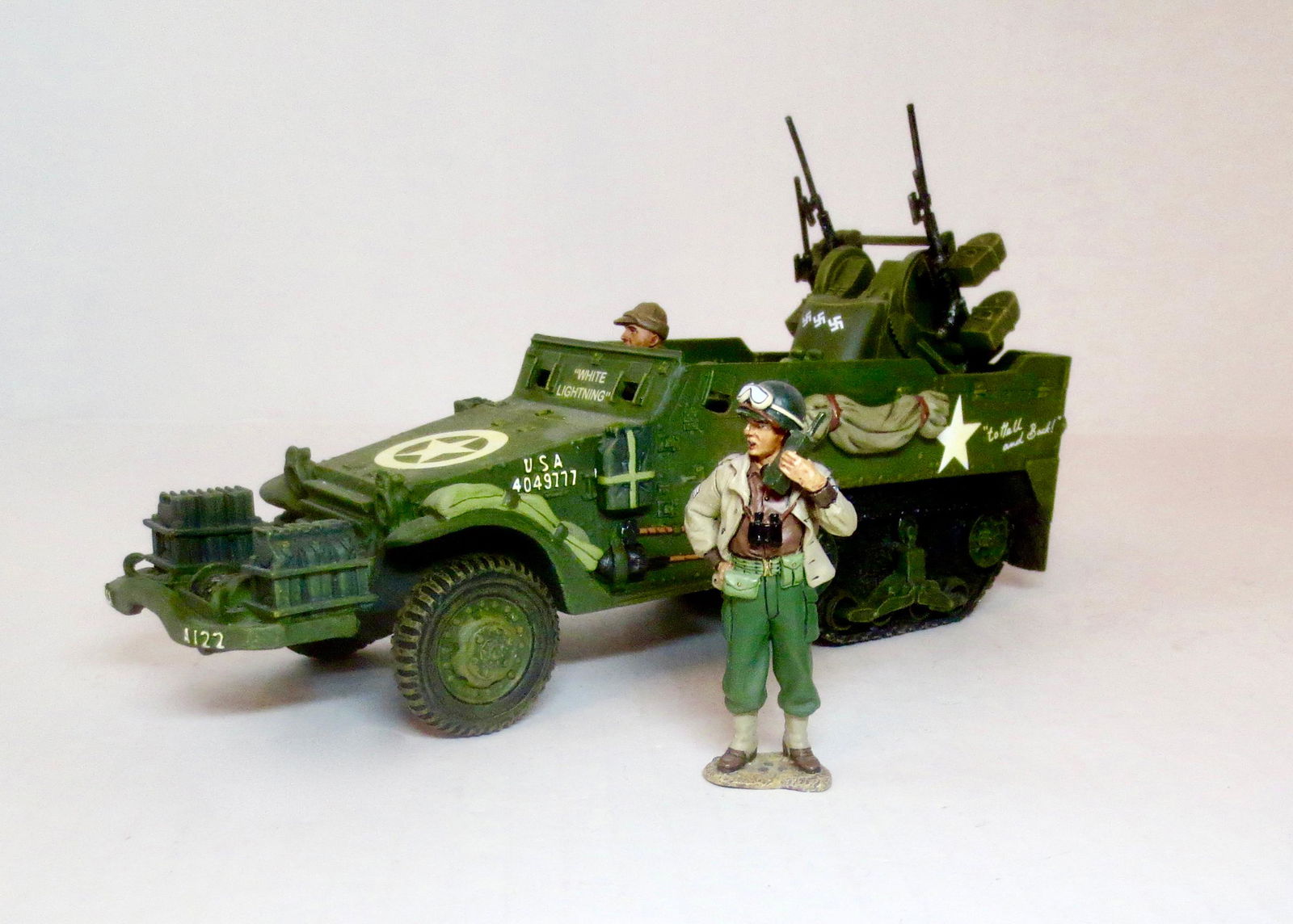 King & Country #DD035 M16 Halftrack (1 of 1)