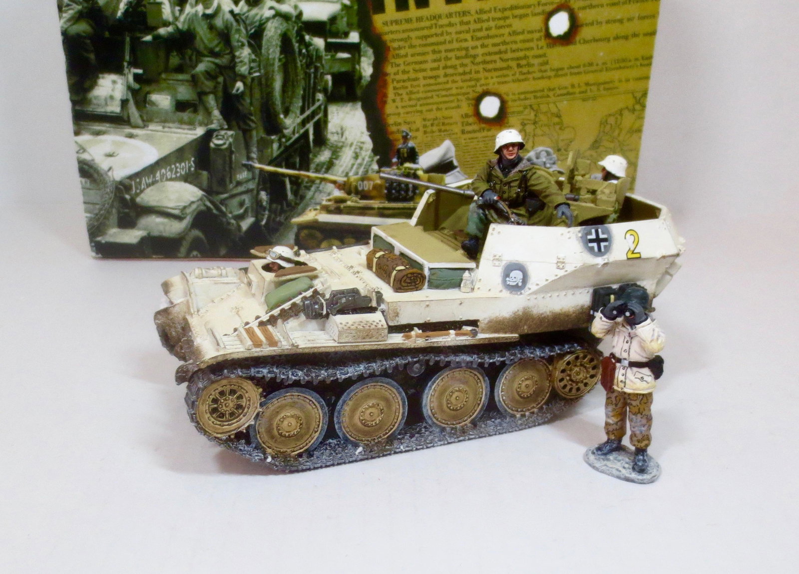 King & Country #WS080 Gepard Flakpanzer 38: Utilizing the Czech chassis and mounting a single 20mm flak gun, the Germans found this little tracked vehicle more useful in the ground support role than as an anti aircraft weapon. 5 pieces. Retired