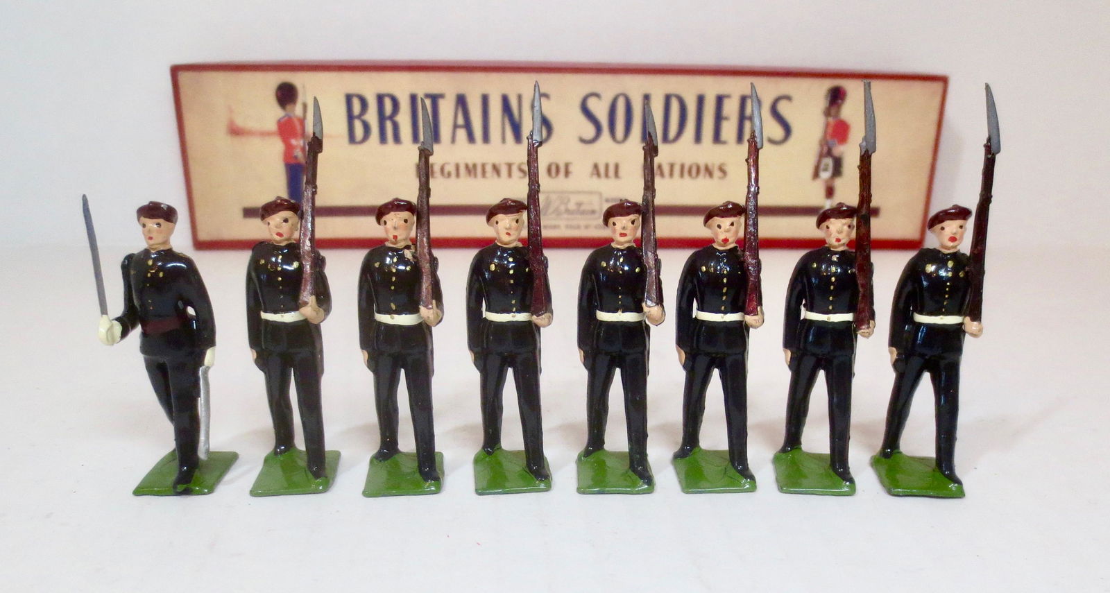 Britains #2092 Parachute Regiment (1 of 1)
