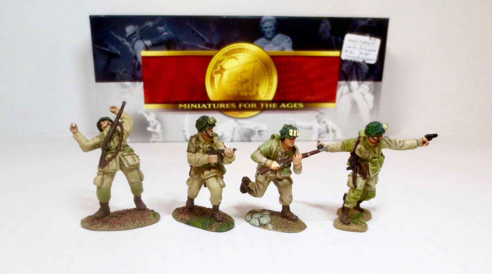 Conte WWII-016 American Airborne Charging (1 of 1)