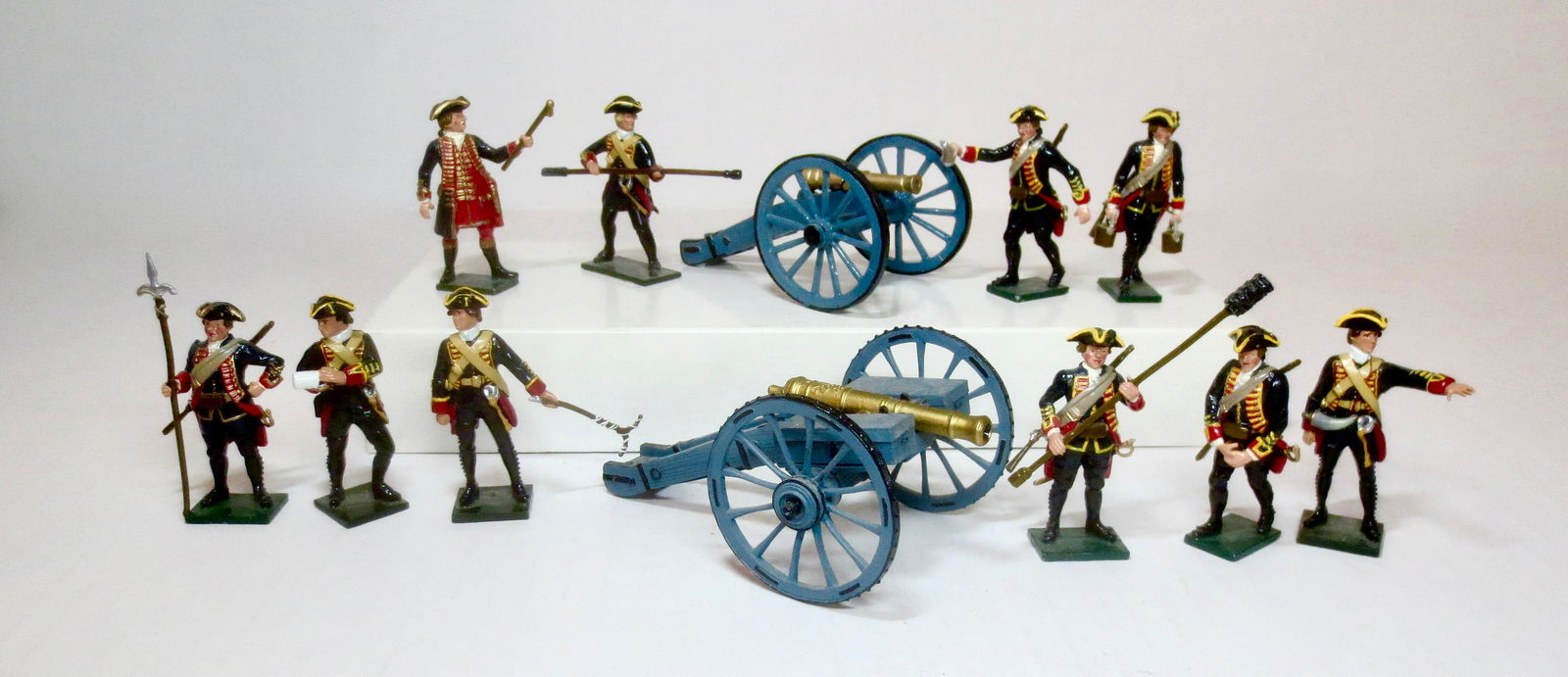 Britains "Blue Coats" Field Artillery Assortment (1 of 1)