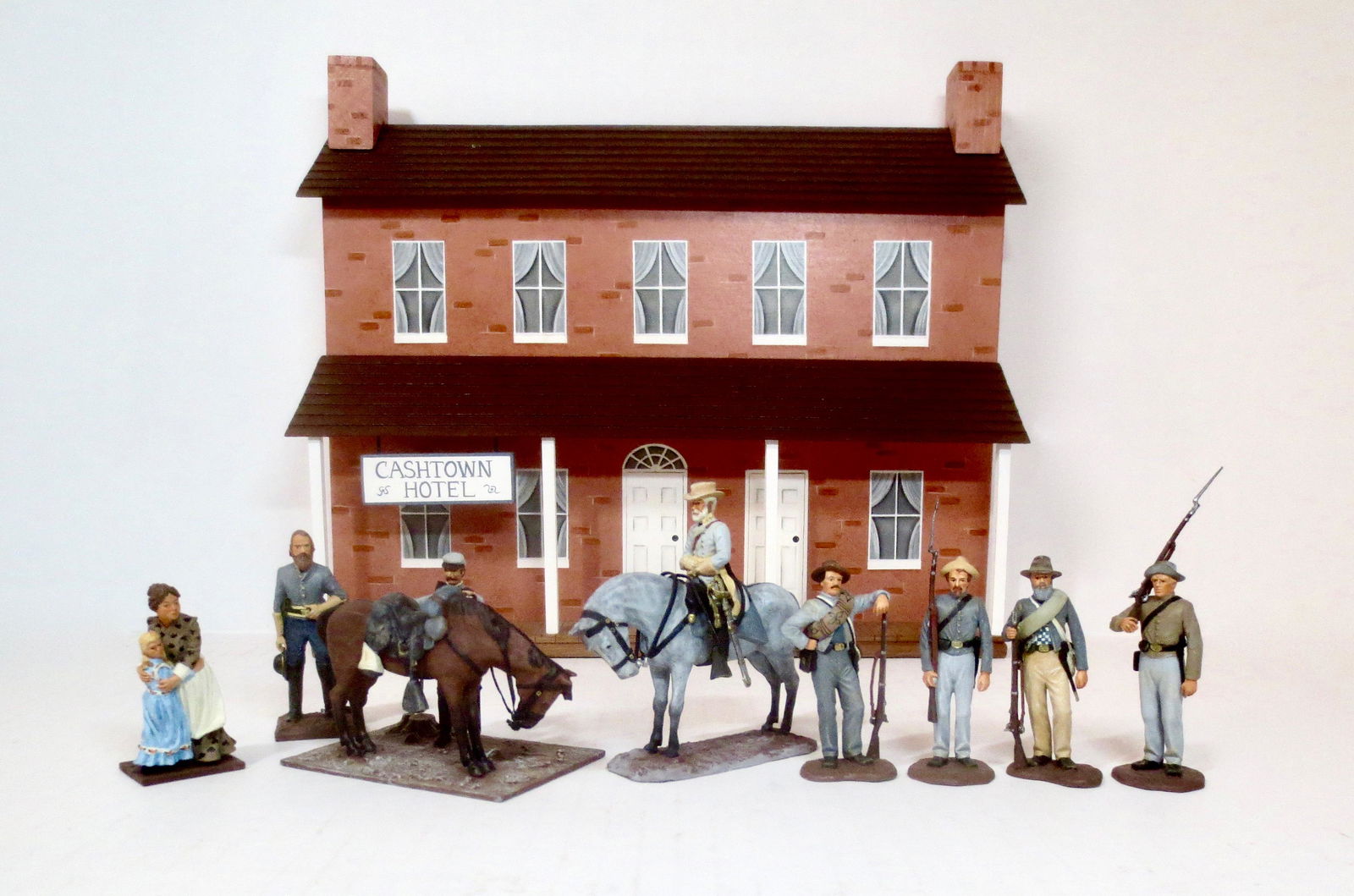 Gettysburg Soldiers with Cashtown Façade (1 of 1)