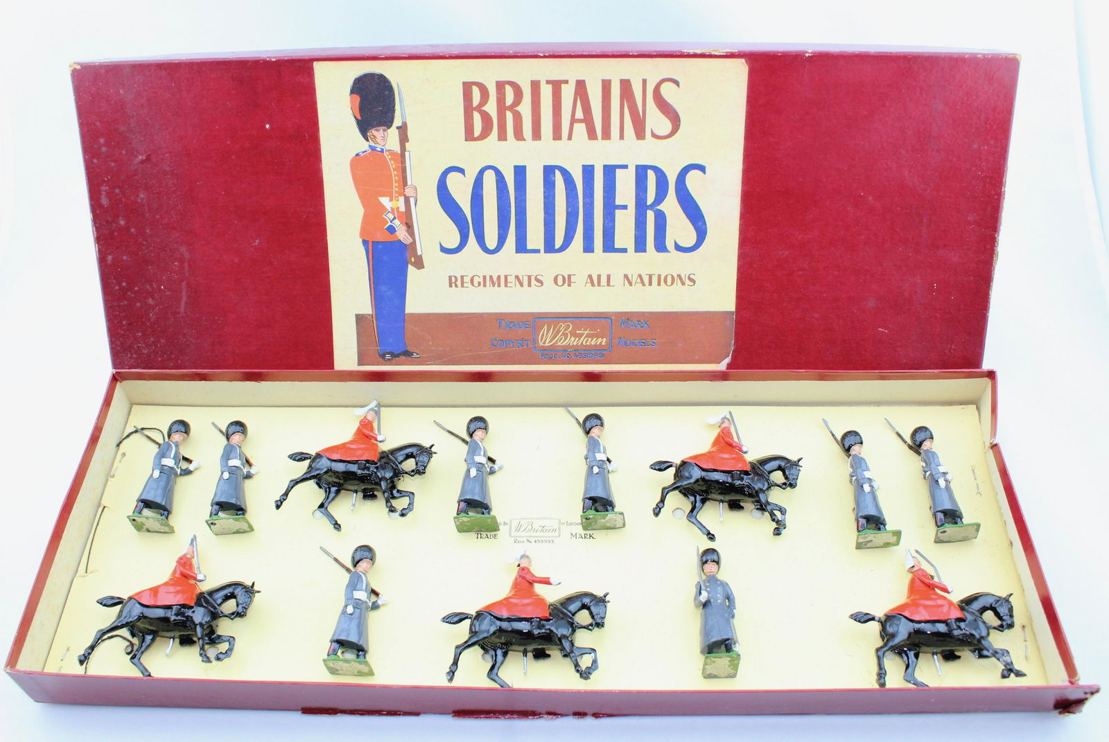 Britains set #429 Scots Guards & Life Guards (1 of 1)