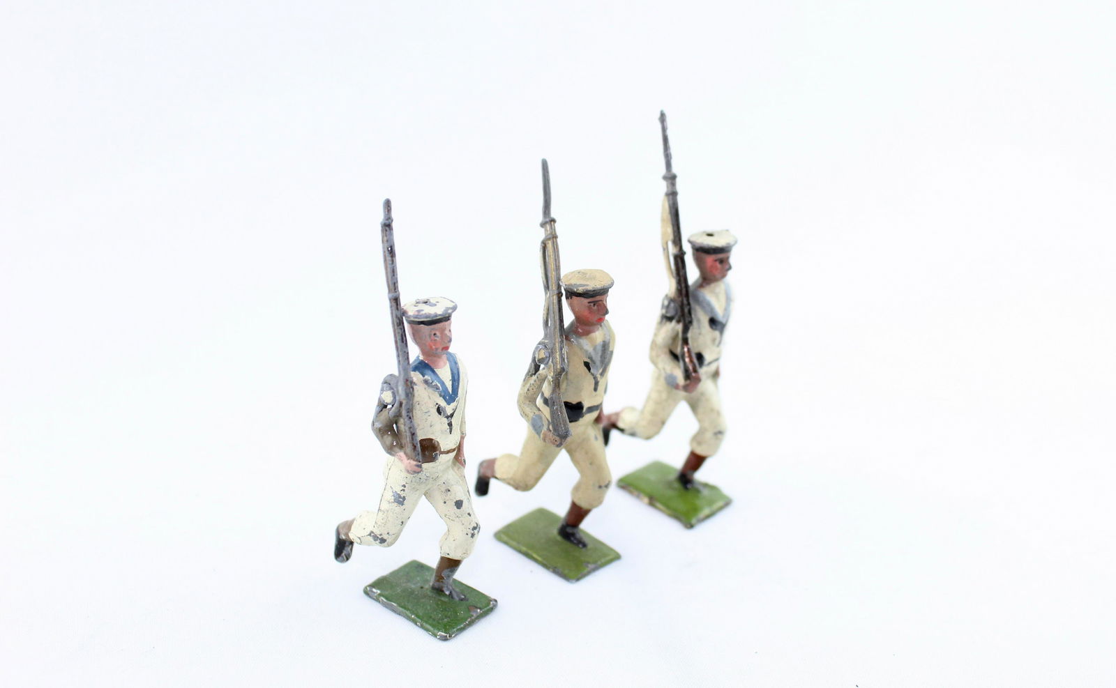 From Britains set 80 Royal Navy White-Jackets (1 of 1)