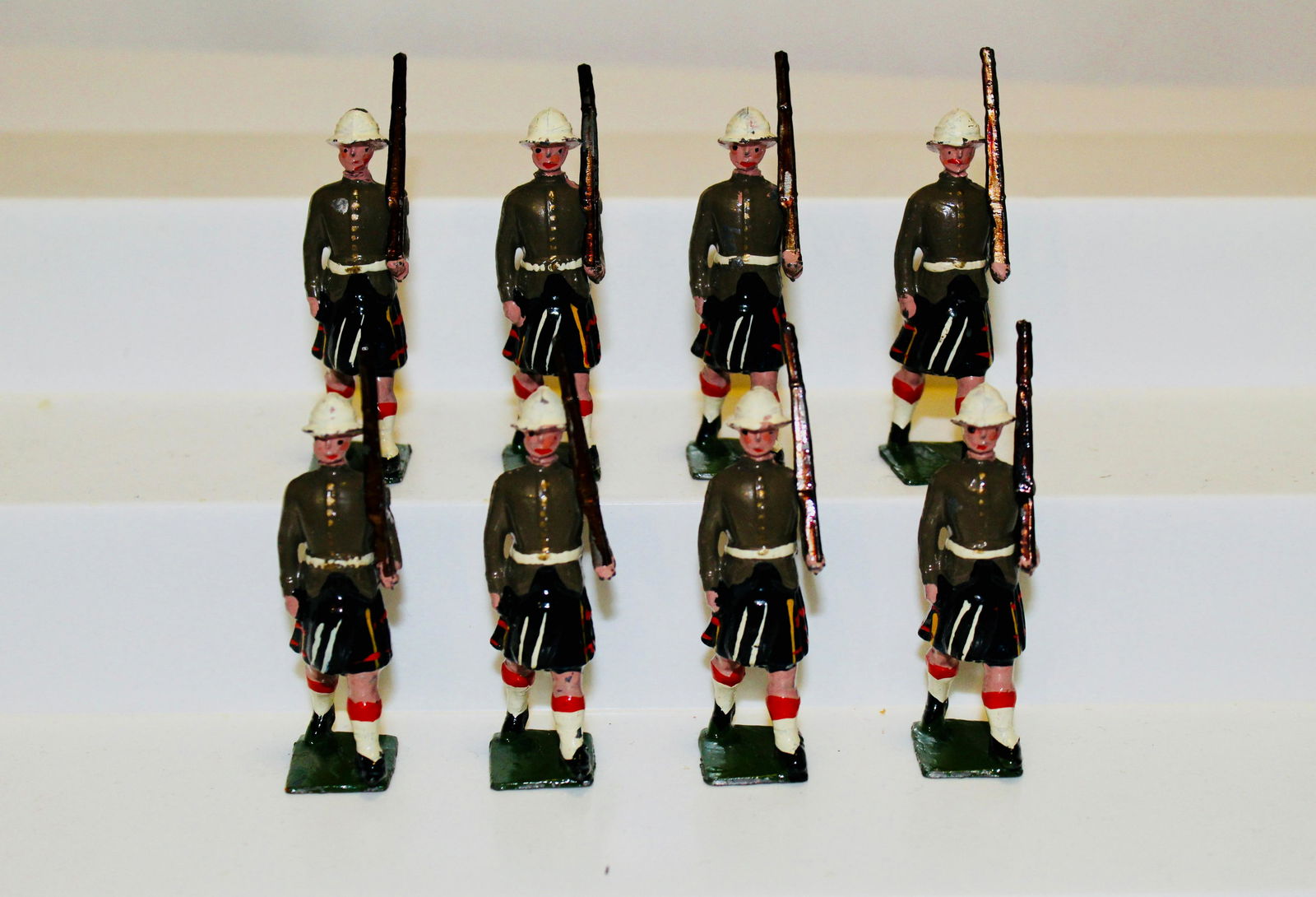 Britains set #114 Cameron Highlanders (1 of 1)
