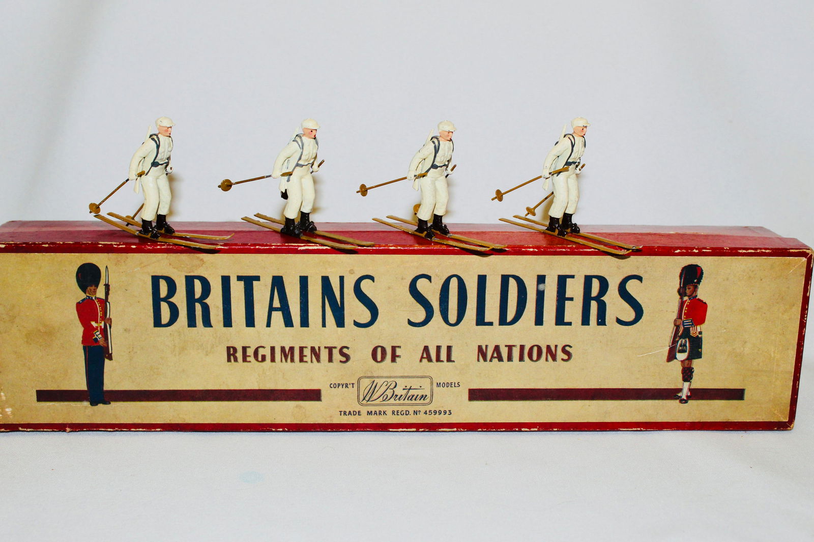 Britains set #2017 Ski Troops (1 of 1)