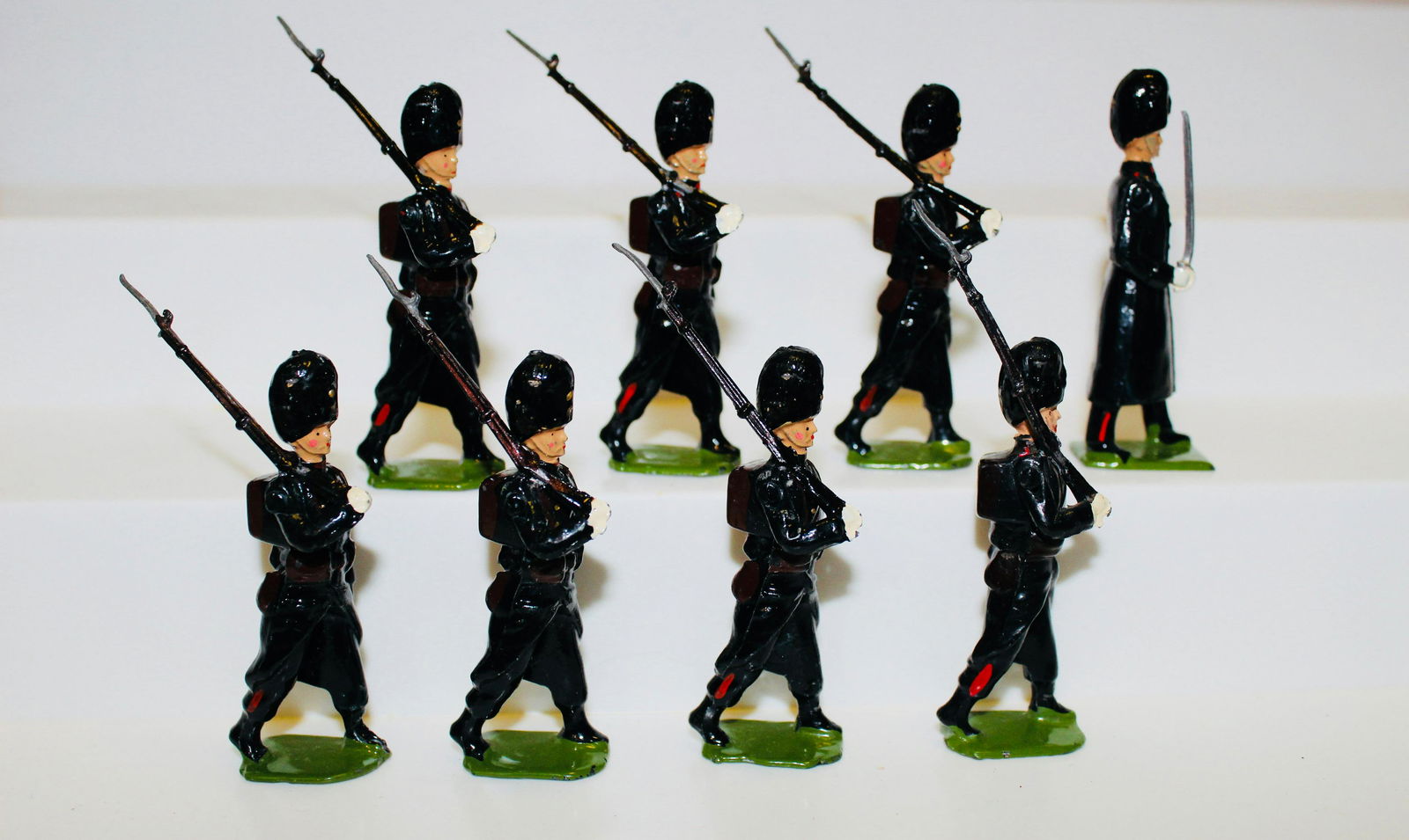 Britains set #2009 Belgian Grenadiers marching (1 of 1)