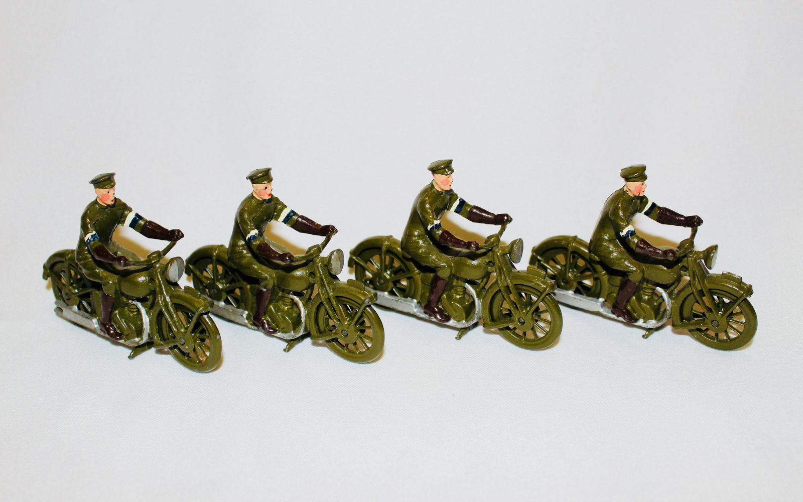Britains set #1791 Motorcycle Dispatch Riders (1 of 1)